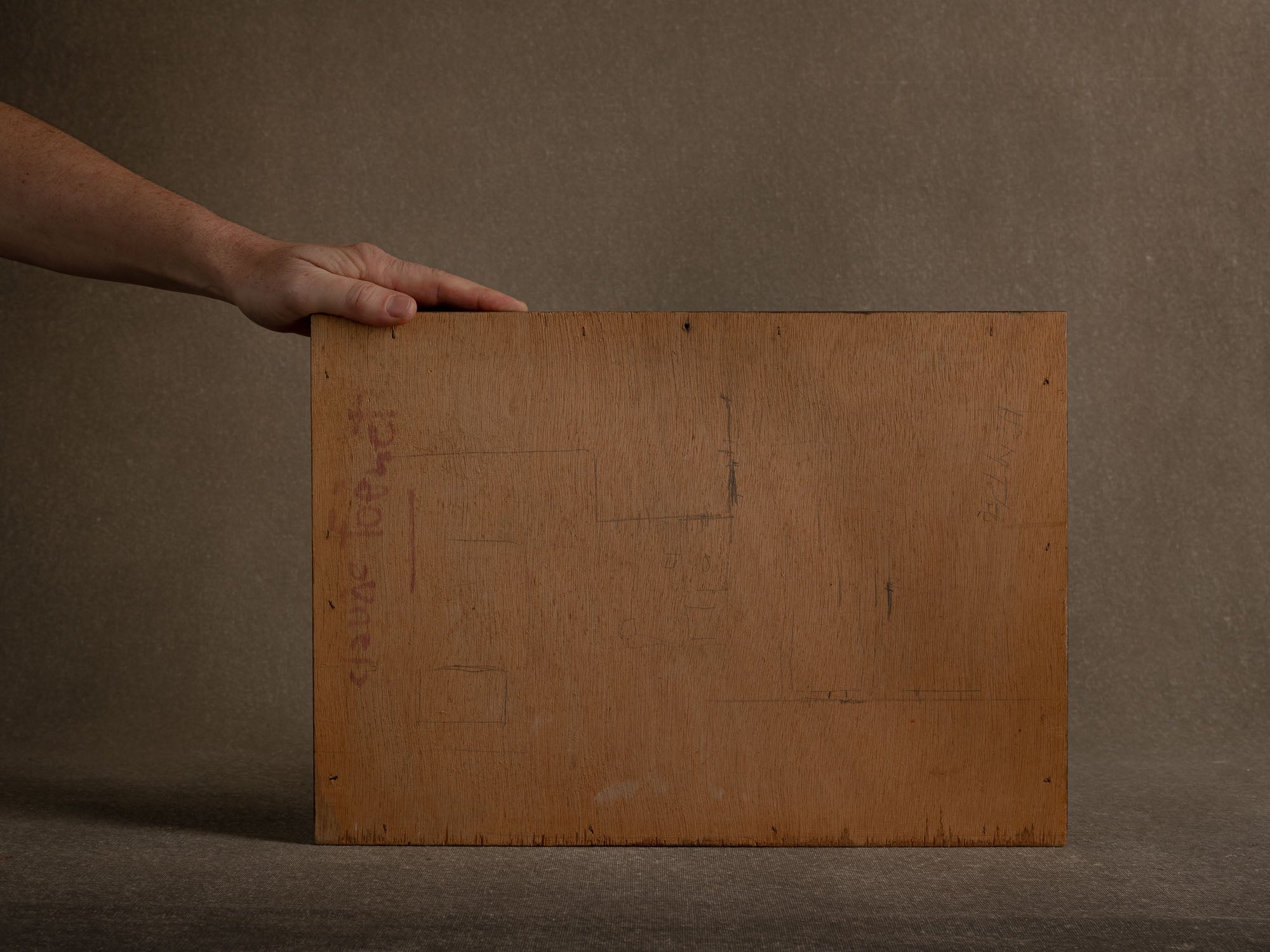 Vie silencieuse, huile sur panneau de Claude Foënet, France (1961)..Silent life, oil on panel by Claude Foënet, France (1961)