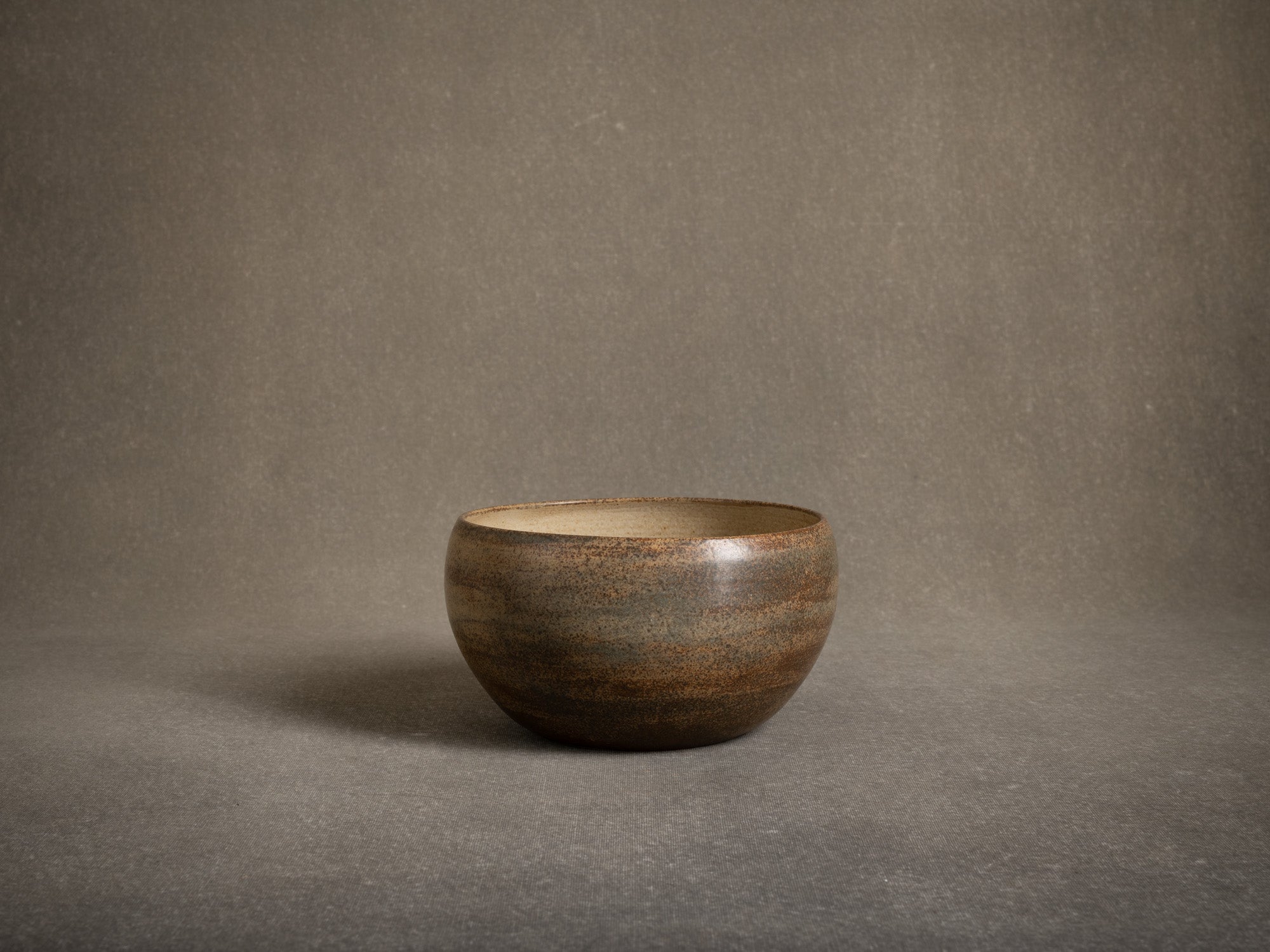 Coupe de Jacques Lacheny, France (vers 1975-80)..Bowl by Jacques Lacheny in Saint‑Amand‑en‑Puisaye, France (circa 1975-80)