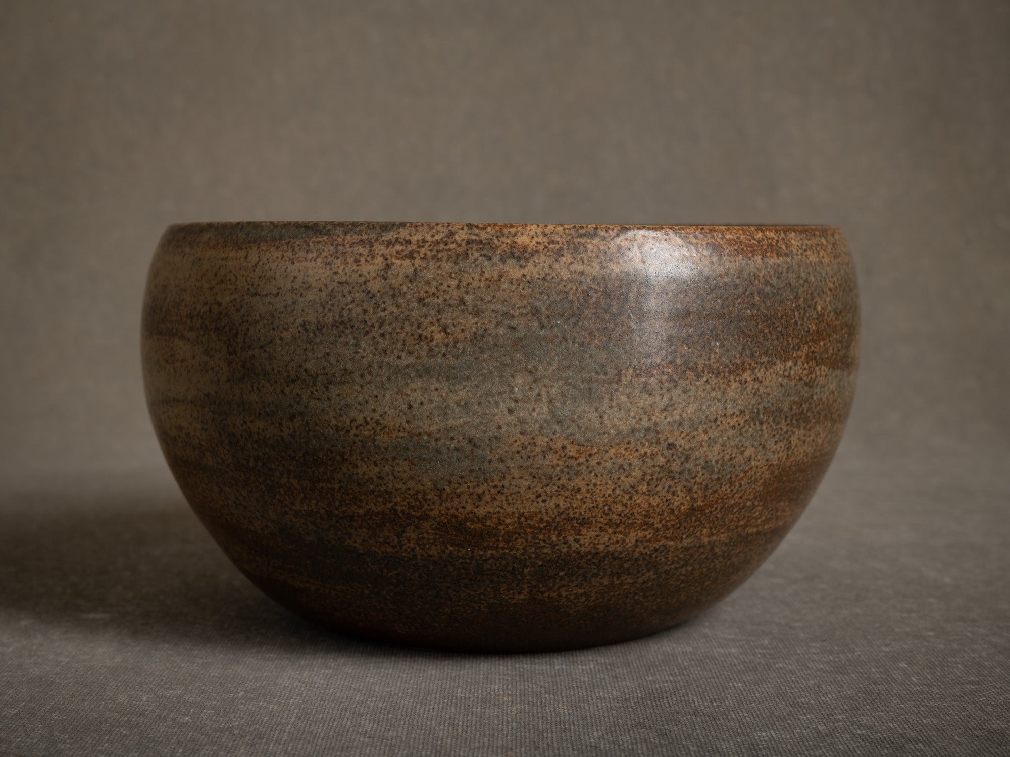 Coupe de Jacques Lacheny, France (vers 1975-80)..Bowl by Jacques Lacheny in Saint‑Amand‑en‑Puisaye, France (circa 1975-80)