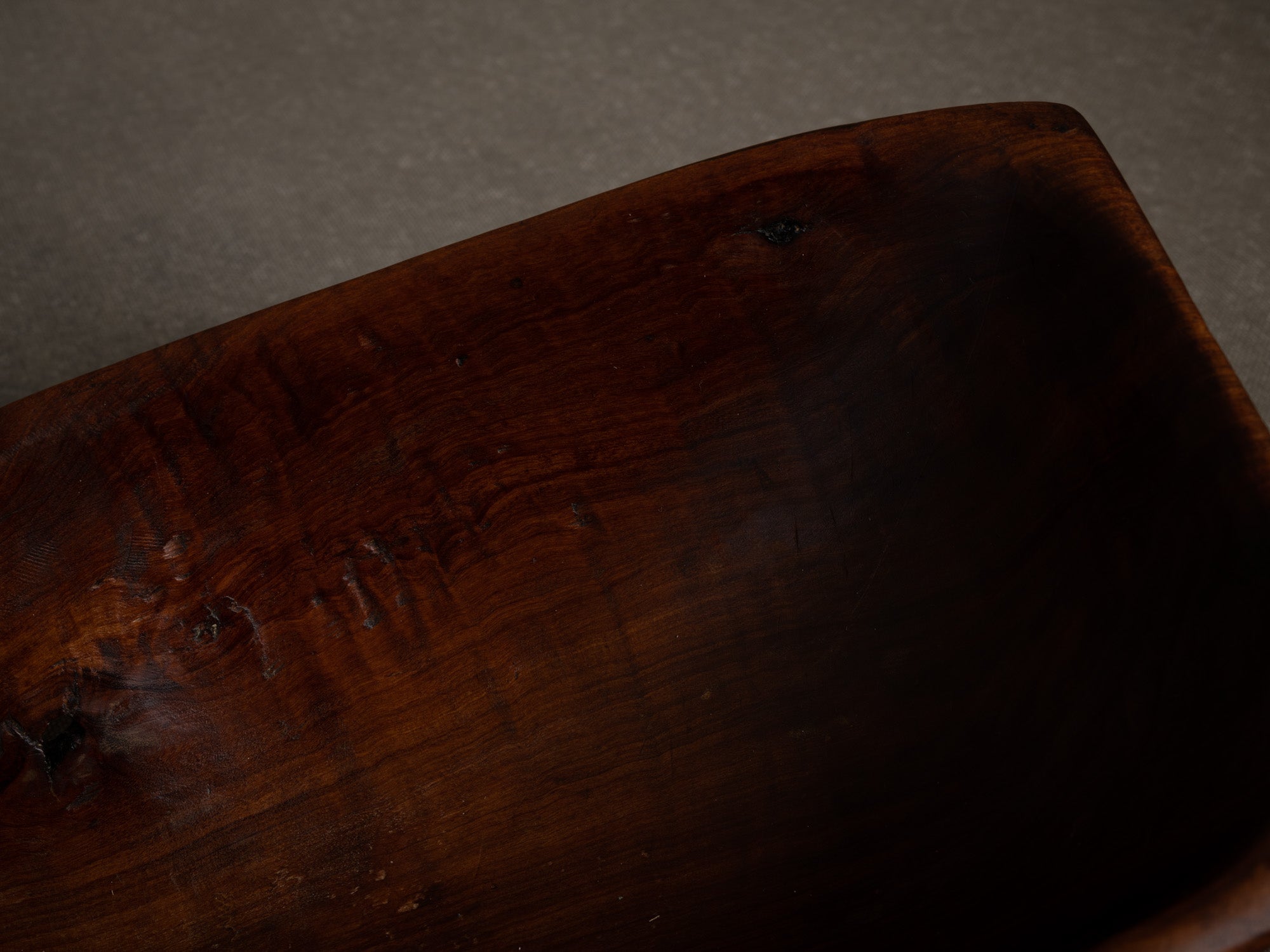 Coupe monoxyle de forme libre, France (vers 1955)..Free form carved bowl, France (circa 1955)
