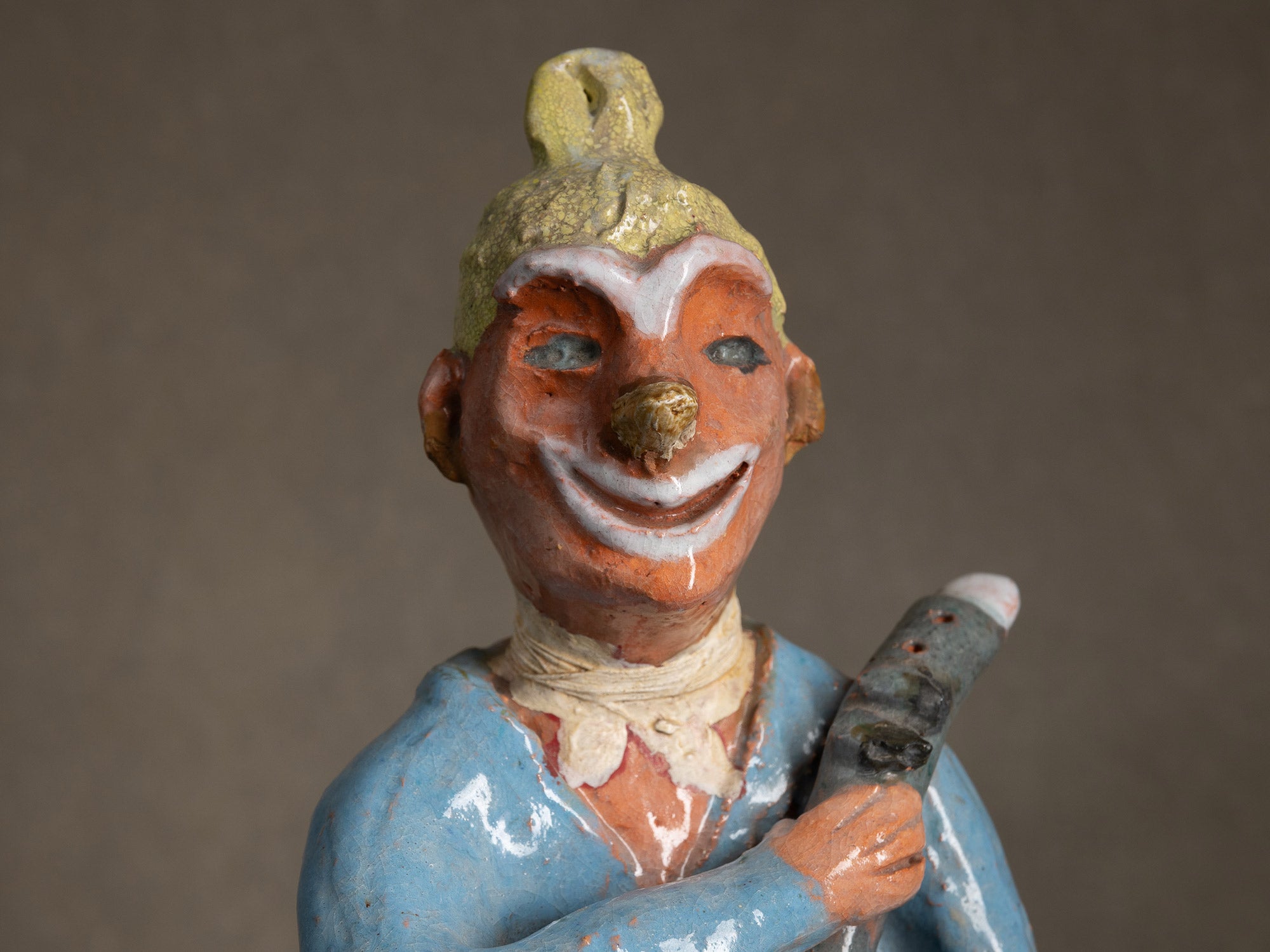 Sculpture, le cirque "Clown saxophoniste" par Fernand Joris, Belgique (1951-66)..Unique outsider art clay sculpture, the circus "saxophonist clown" by Fernand Joris, Belgium (1951-66)