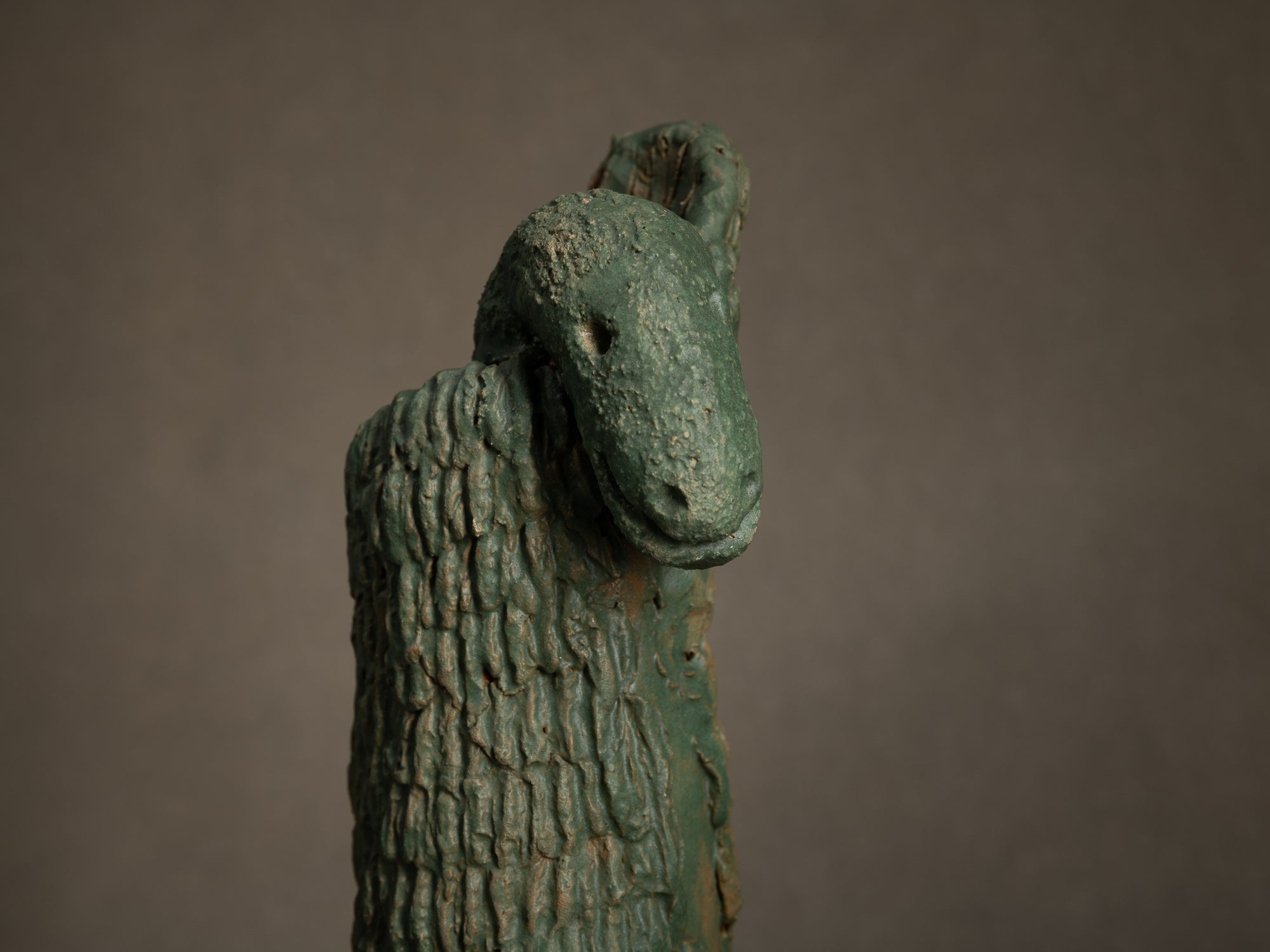 Sculpture "Naissance du dinosaure" par Fernand Joris, Belgique (1951-66)..Unique outsider art clay sculpture "dino's birth" by Fernand Joris, Belgium (1951-66)