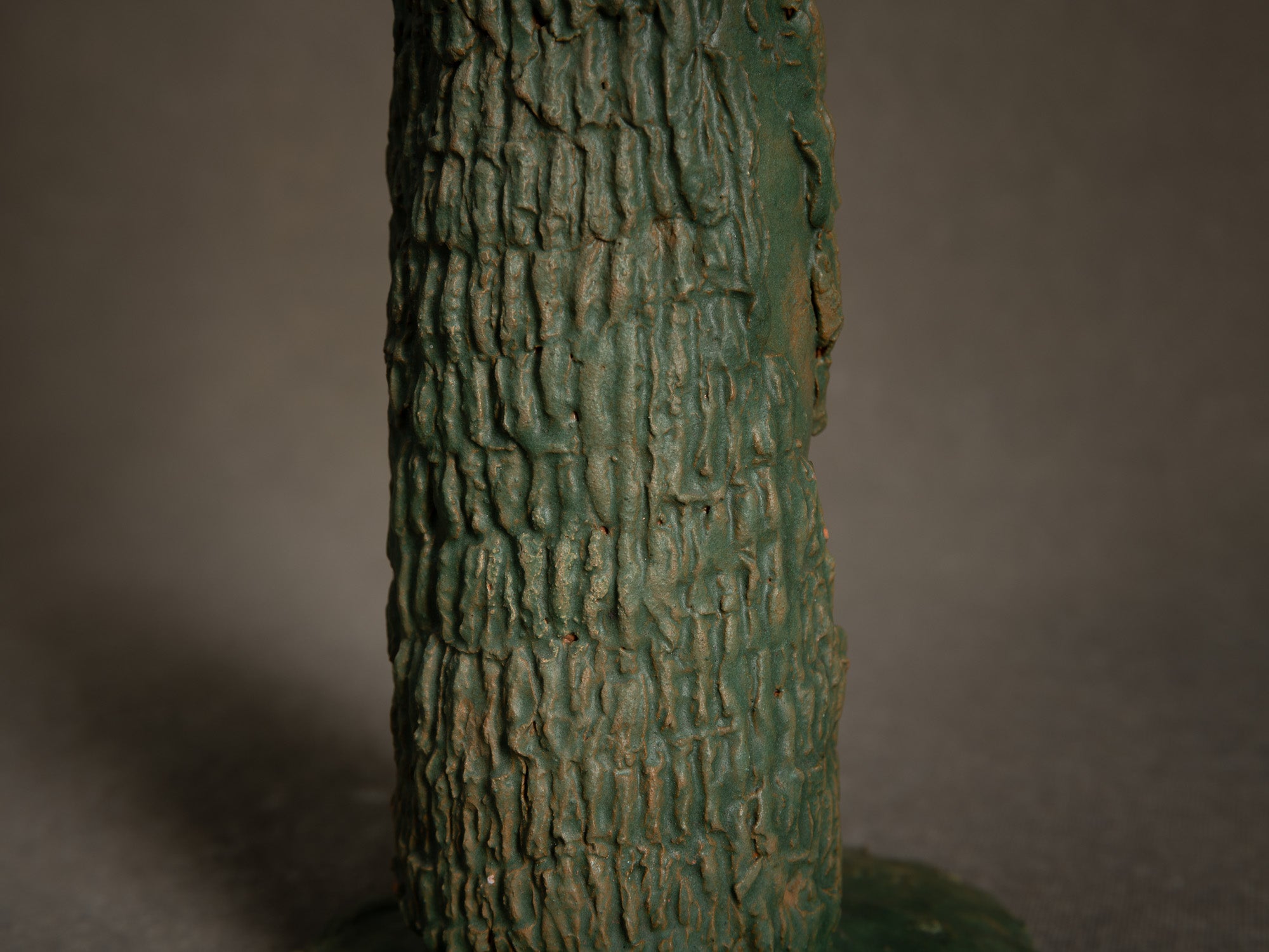 Sculpture "Naissance du dinosaure" par Fernand Joris, Belgique (1951-66)..Unique outsider art clay sculpture "dino's birth" by Fernand Joris, Belgium (1951-66)