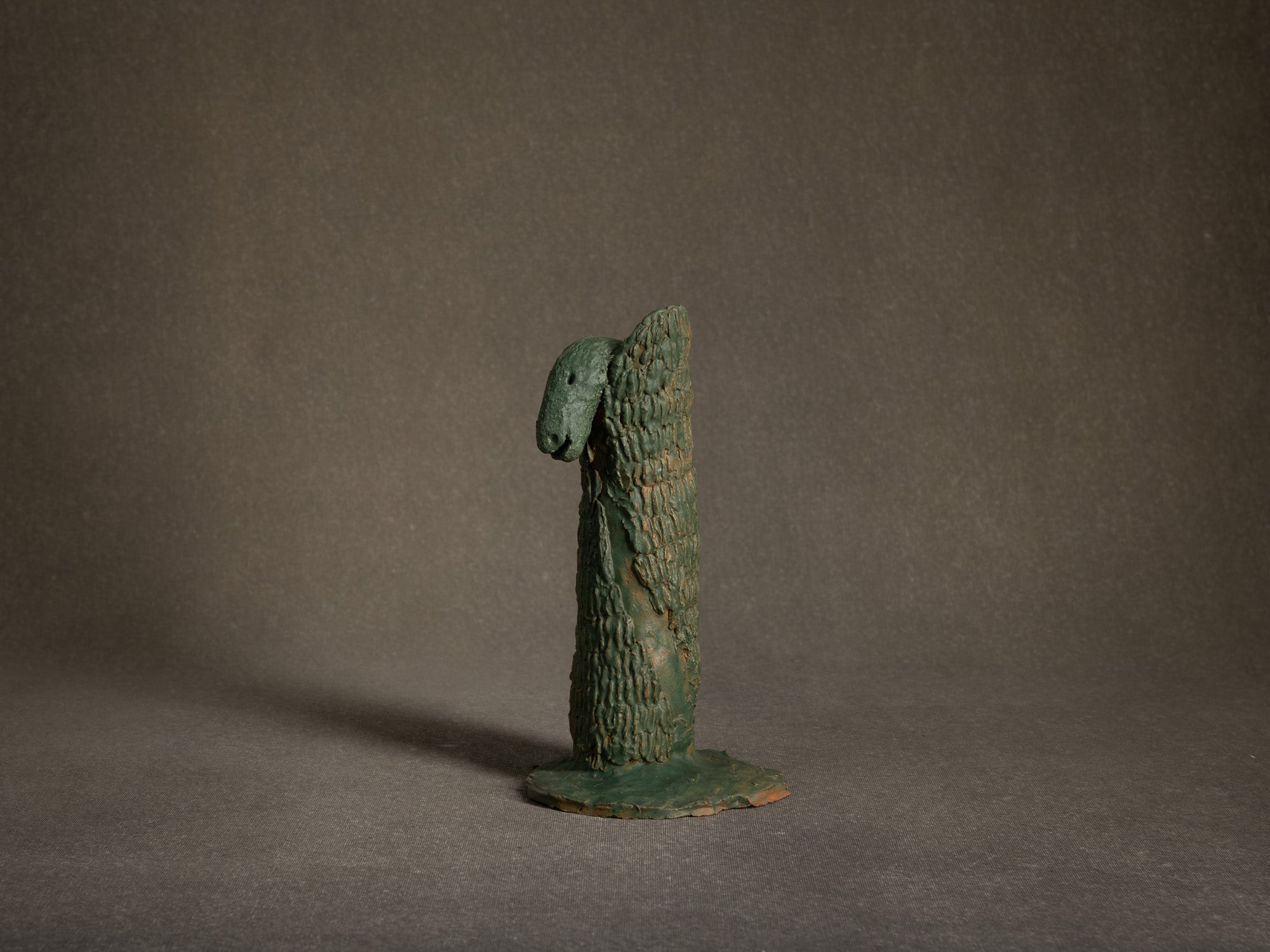 Sculpture "Naissance du dinosaure" par Fernand Joris, Belgique (1951-66)..Unique outsider art clay sculpture "dino's birth" by Fernand Joris, Belgium (1951-66)