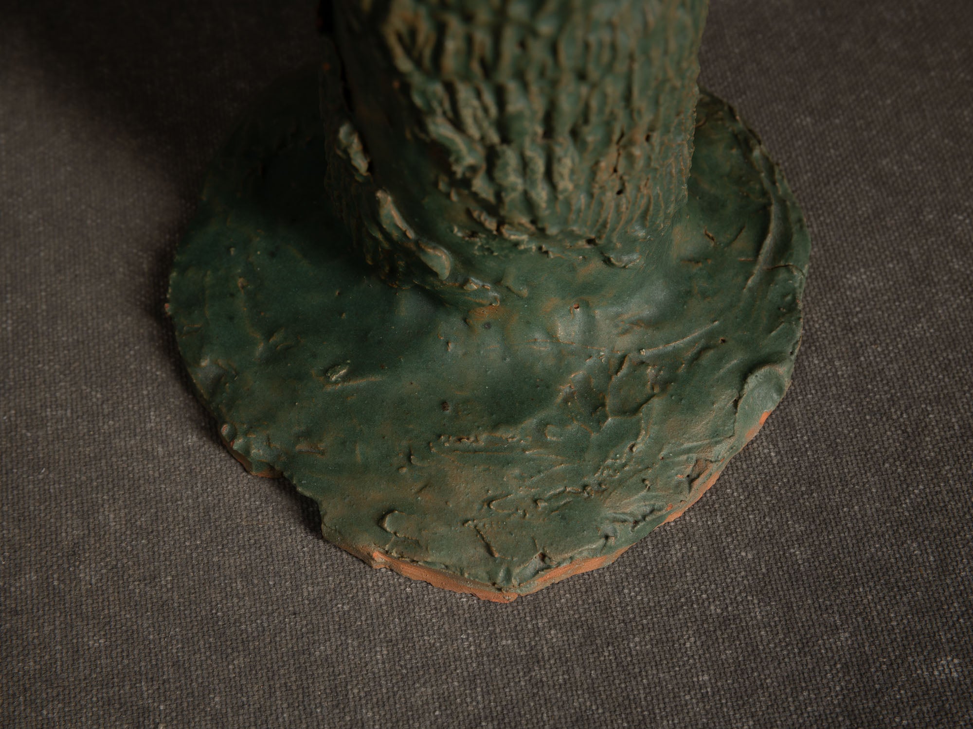 Sculpture "Naissance du dinosaure" par Fernand Joris, Belgique (1951-66)..Unique outsider art clay sculpture "dino's birth" by Fernand Joris, Belgium (1951-66)