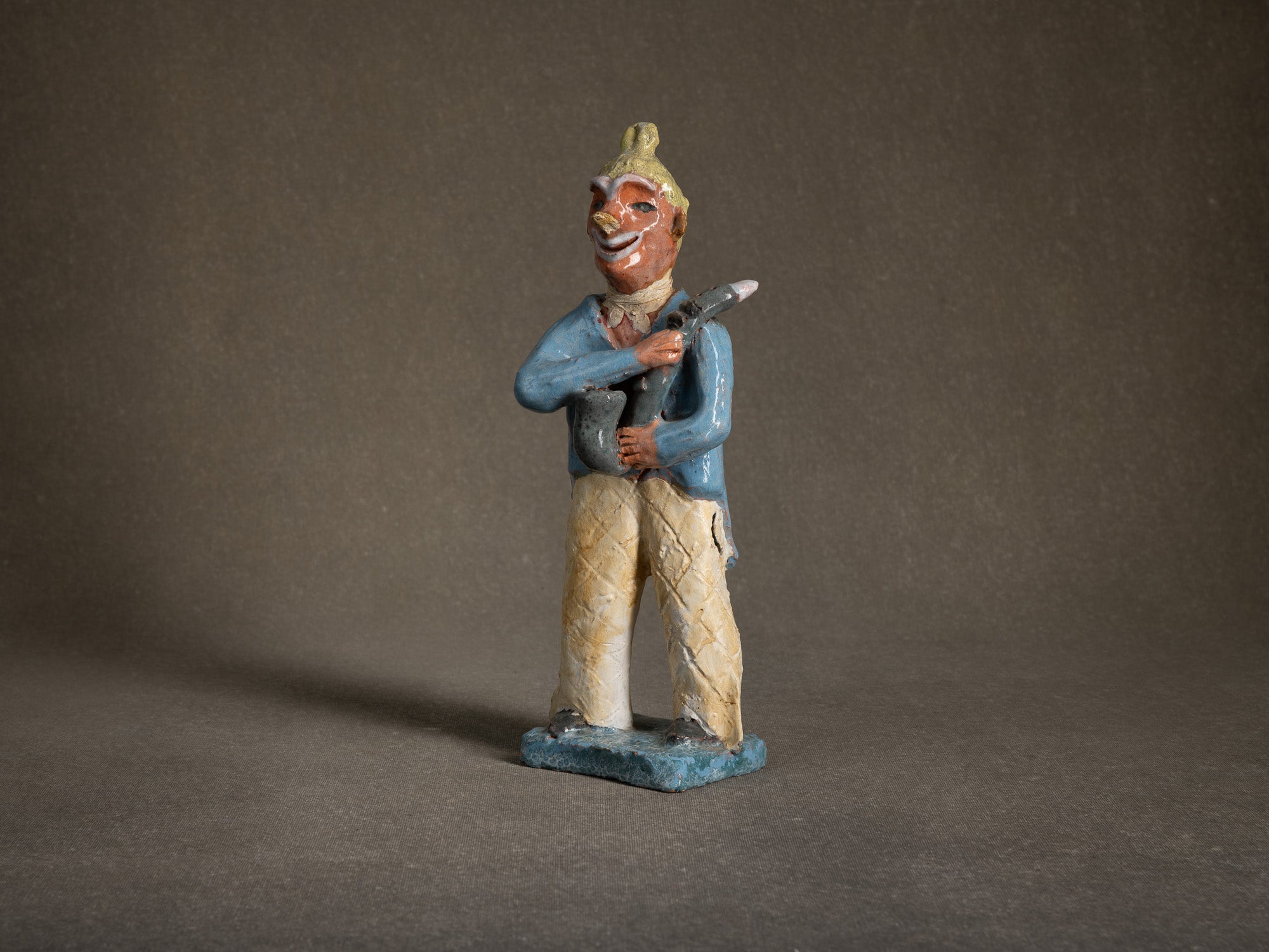 Sculpture, le cirque "Clown saxophoniste" par Fernand Joris, Belgique (1951-66)..Unique outsider art clay sculpture, the circus "saxophonist clown" by Fernand Joris, Belgium (1951-66)