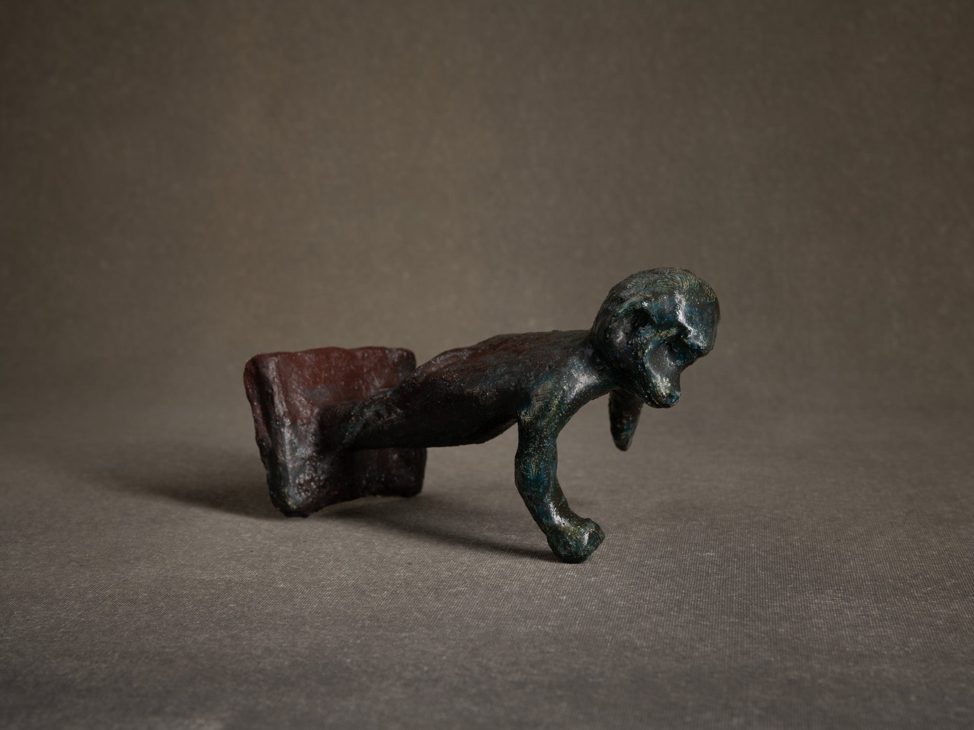 Sculpture, le cirque "Singe musicien" par Fernand Joris, Belgique (1951-66)..Unique outsider art clay sculpture, the circus "musician monkey" by Fernand Joris, Belgium (1951-66)
