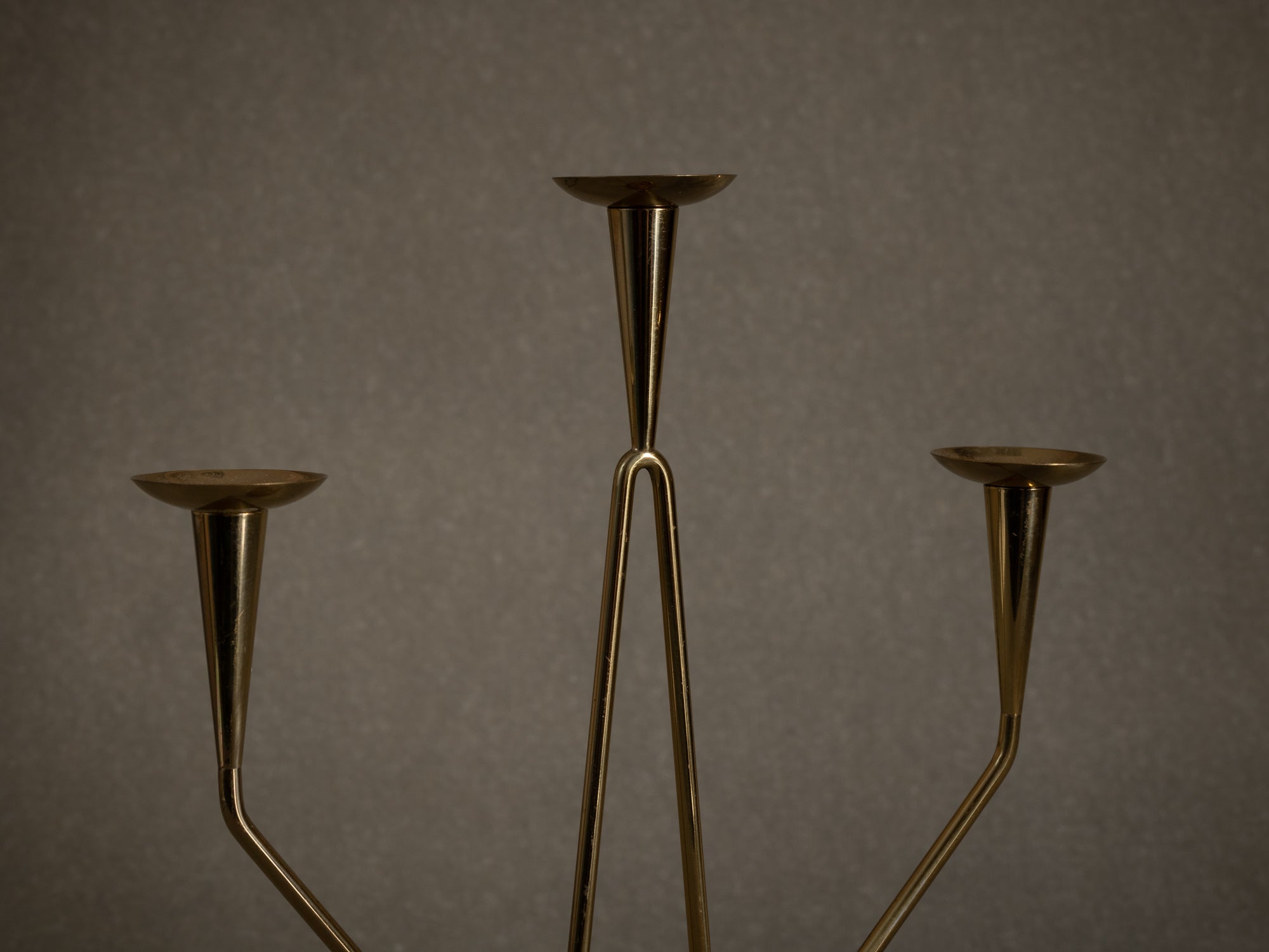 Paire de chandeliers par Gunnar Ander pour Ystad Metall, Suède (début des années 1960)..Set of 2 candle holders /candelabras by Gunnar Ander for Ystad Metall, Sweden (Early 1960's)