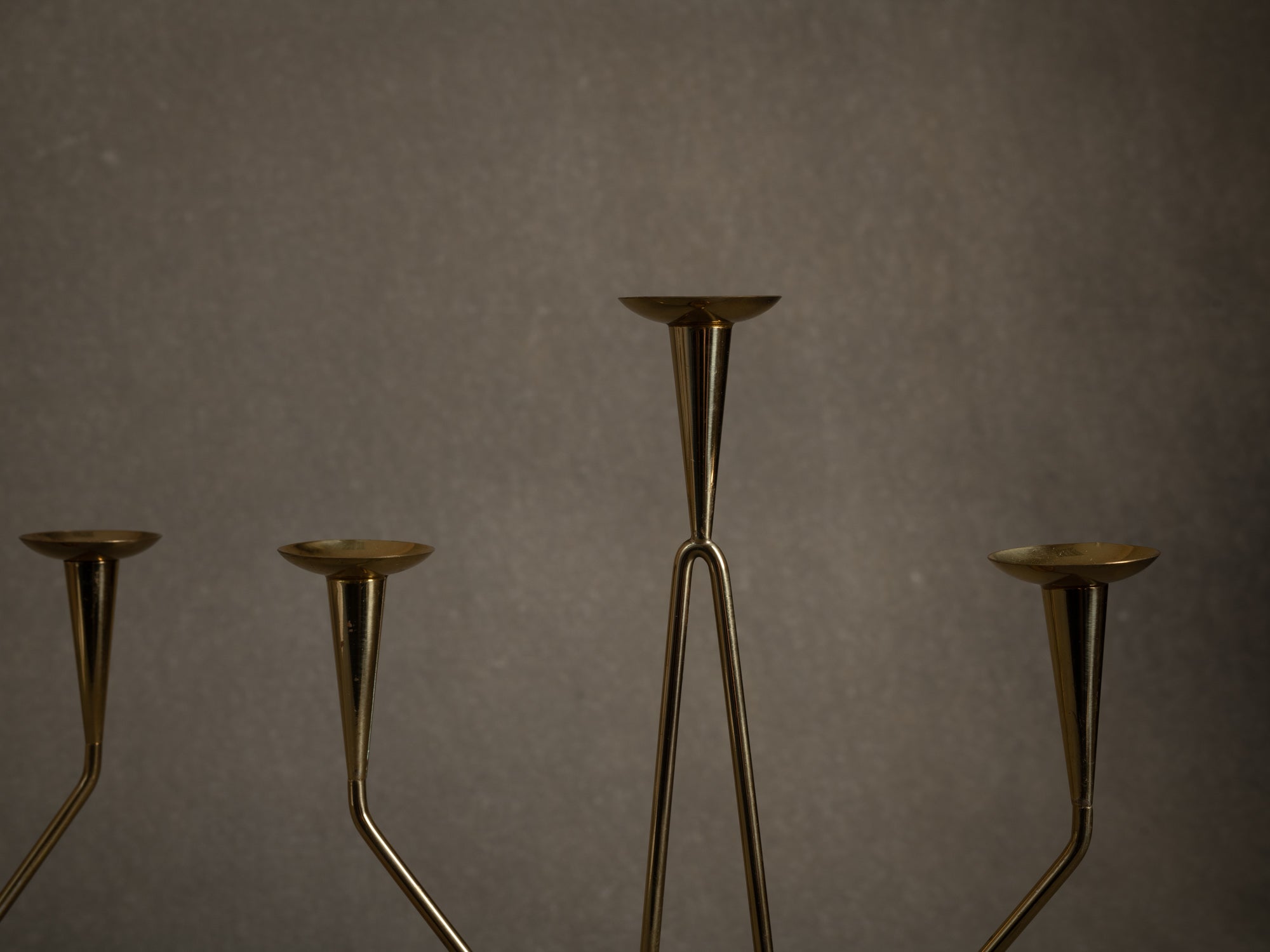 Paire de chandeliers par Gunnar Ander pour Ystad Metall, Suède (début des années 1960)..Set of 2 candle holders /candelabras by Gunnar Ander for Ystad Metall, Sweden (Early 1960's)