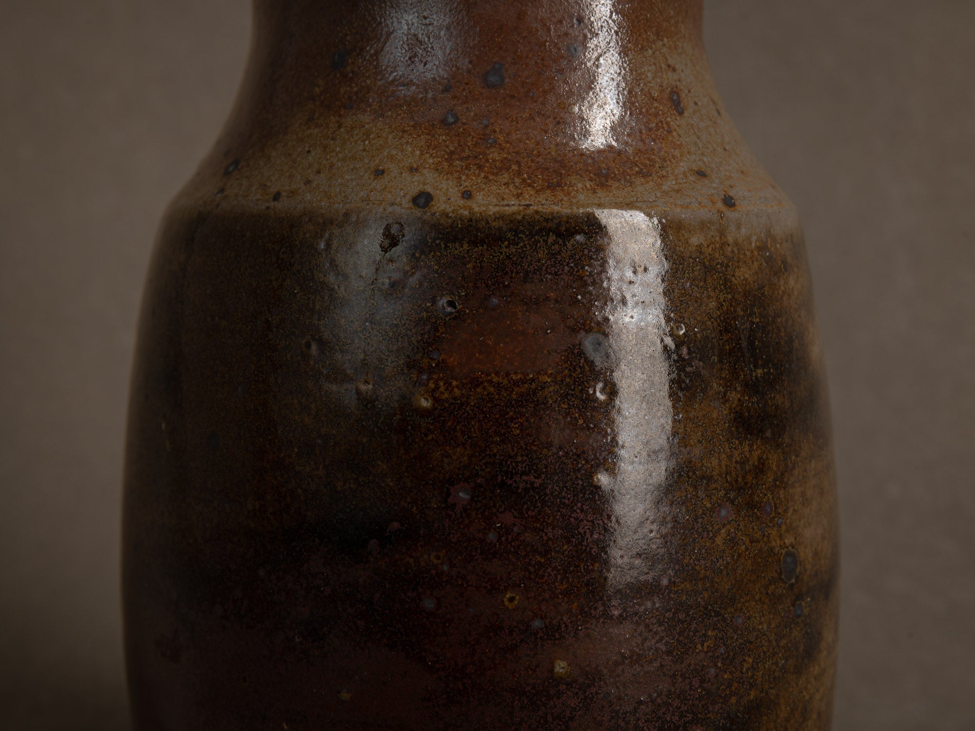 Important vase par Yves Mohy à La Borne, France (vers 1959)..Important vase by Yves Mohy in La Borne, France (circa 1959)