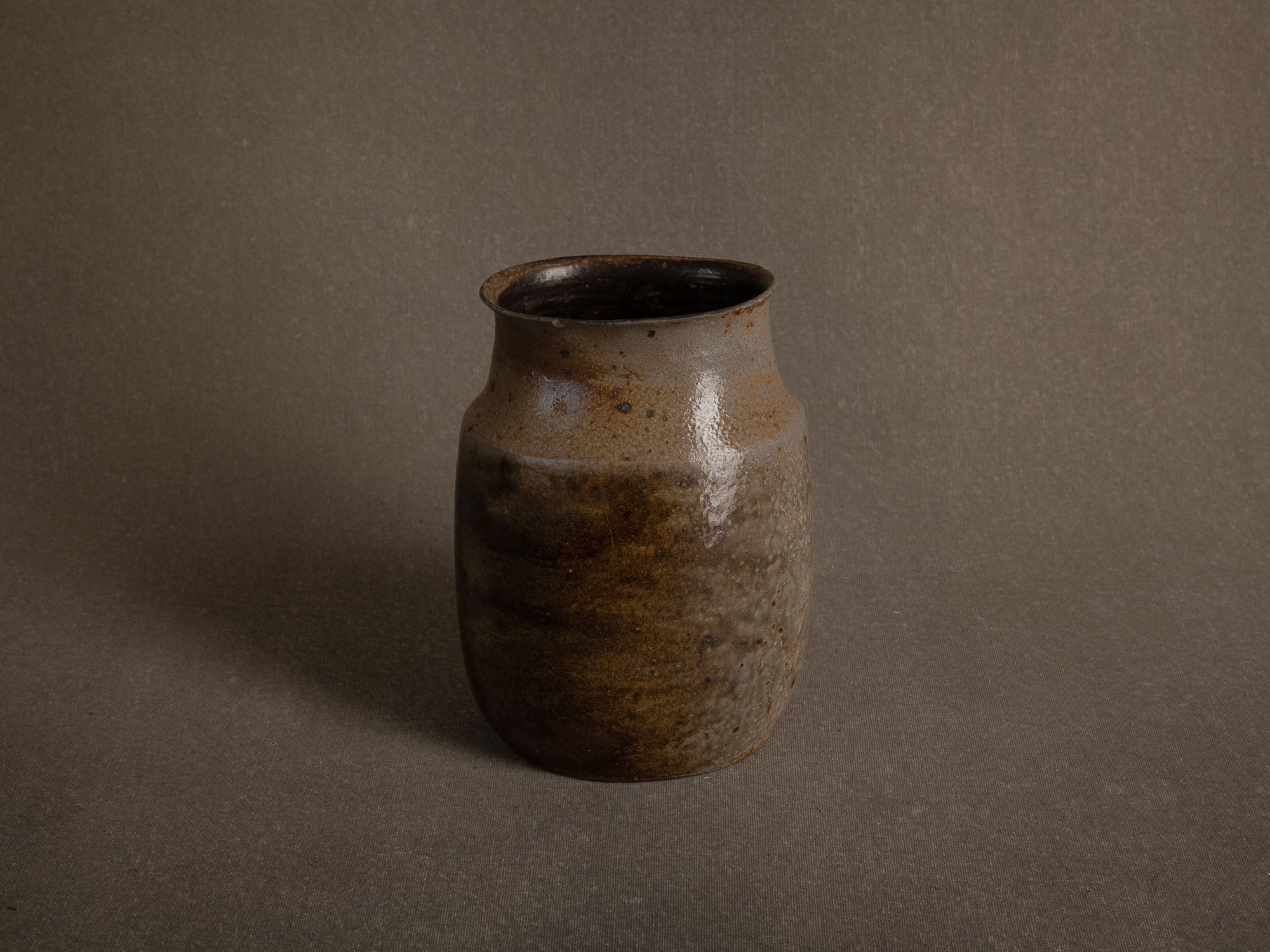 Important vase par Yves Mohy à La Borne, France (vers 1959)..Important vase by Yves Mohy in La Borne, France (circa 1959)