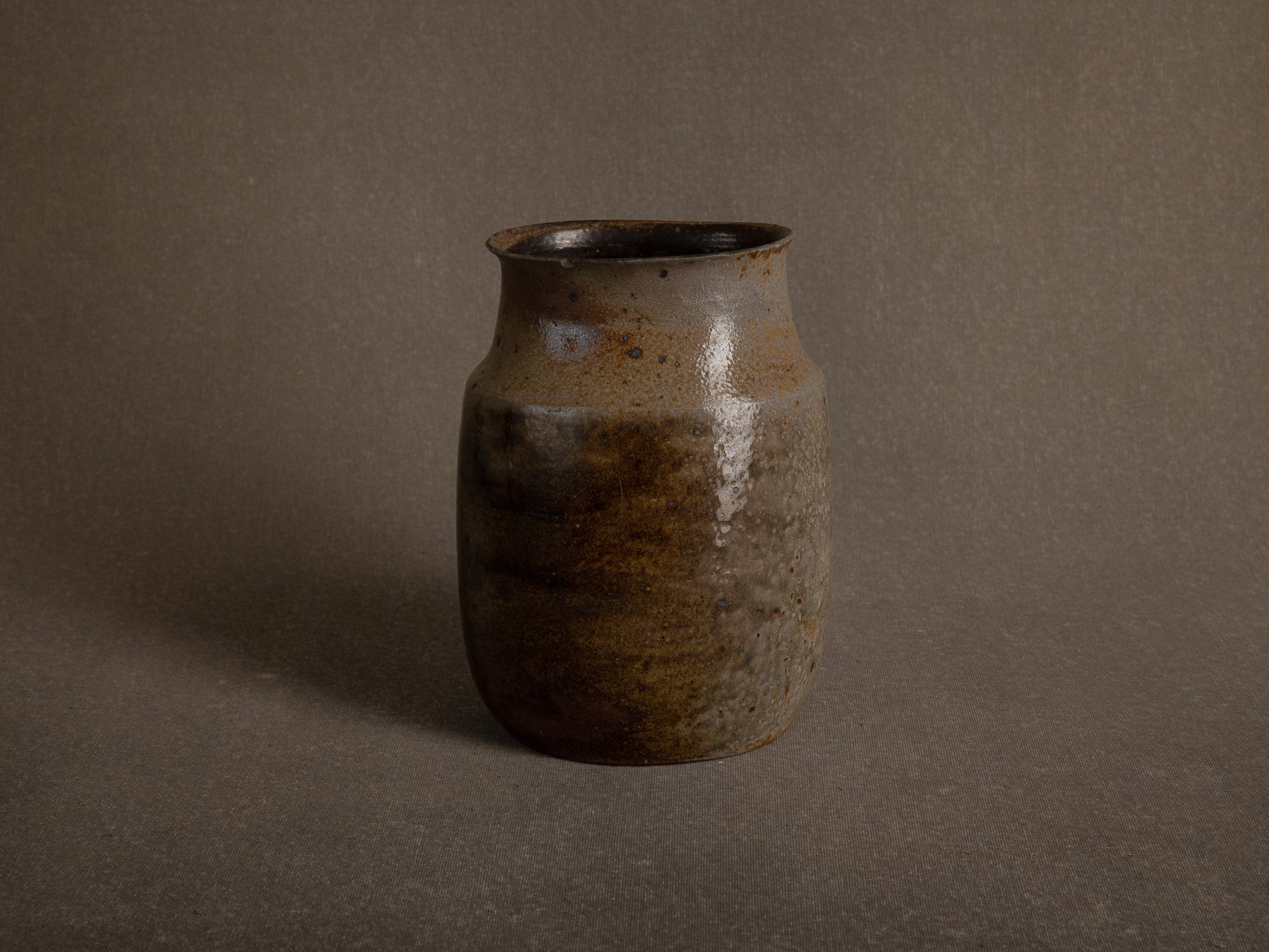Important vase par Yves Mohy à La Borne, France (vers 1959)..Important vase by Yves Mohy in La Borne, France (circa 1959)