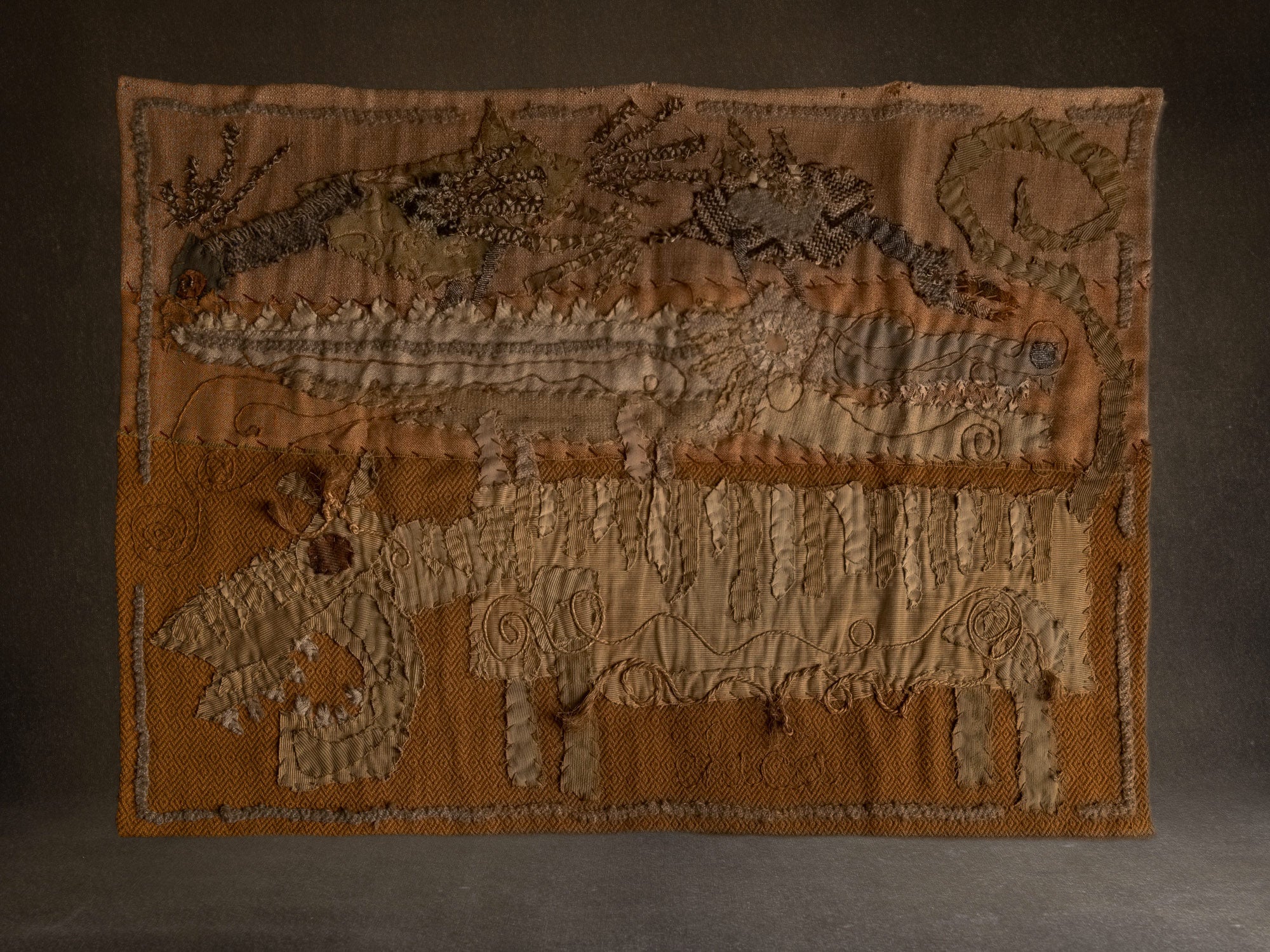 Tapisserie "les animaux superposés" de Chica, France (vers 1965)..Wall tapestry "les animaux superposés" by Chica, France (circa 1965)