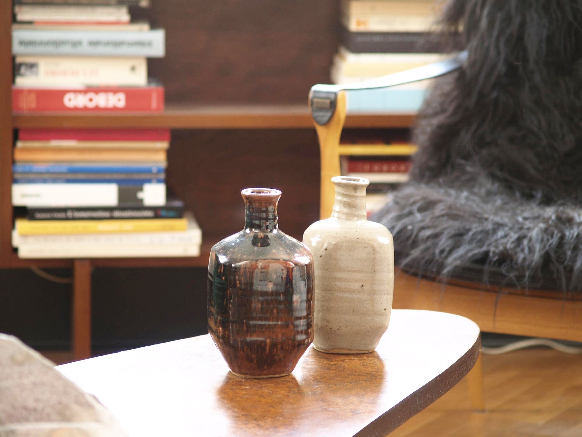 Ensemble de bouteilles à saké Tokkuri de Pierre Digan et Janet Stedman, France (vers 1970)..Set of two Tokkuri sake bottles by Pierre Digan et Janet Stedman, France (circa 1970)
