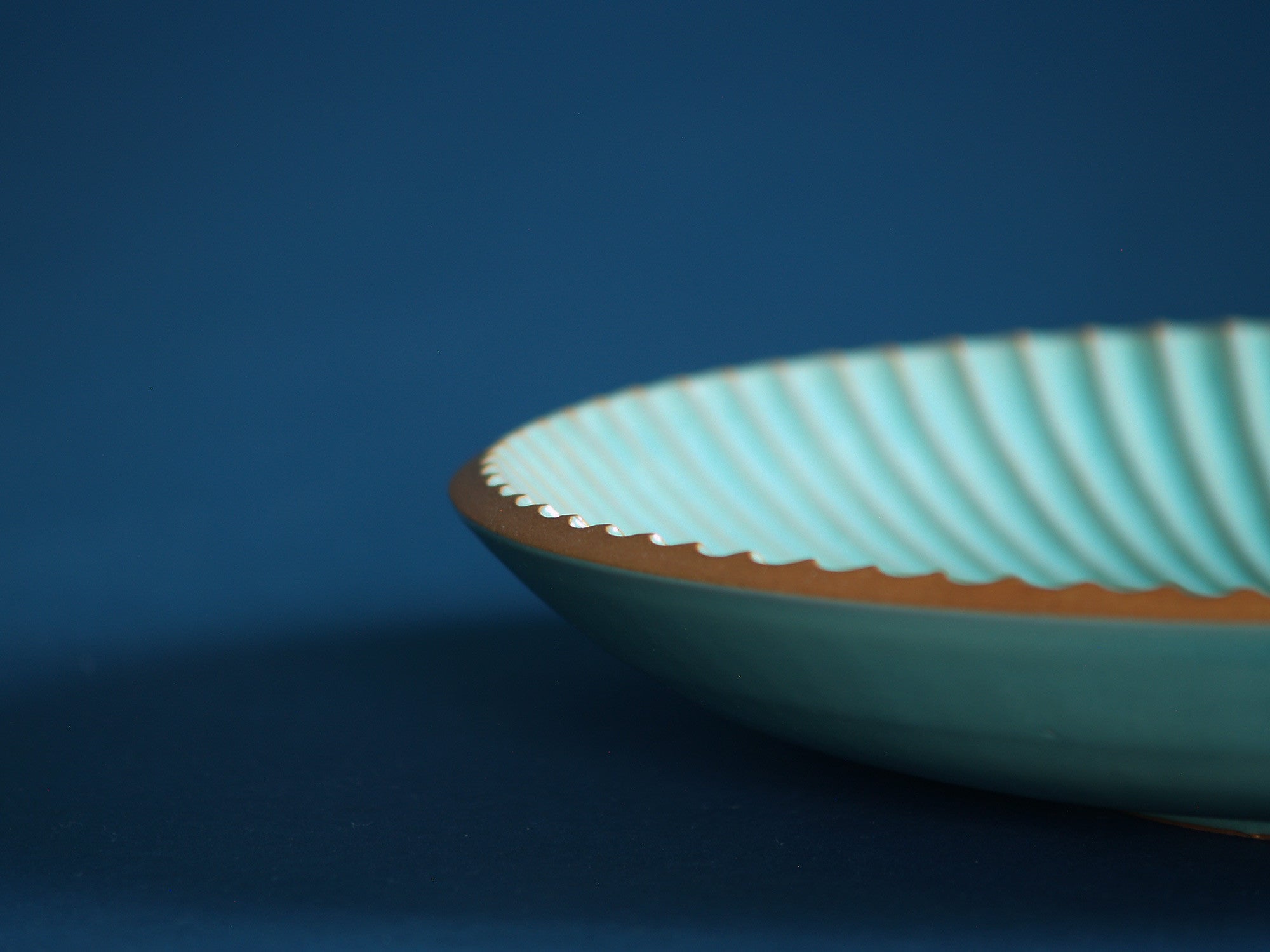 Coupe de Gabriel Burmeister, Suède (vers 1930)..Dish by Gabriel Burmeister, Sweden (Circa 1930)