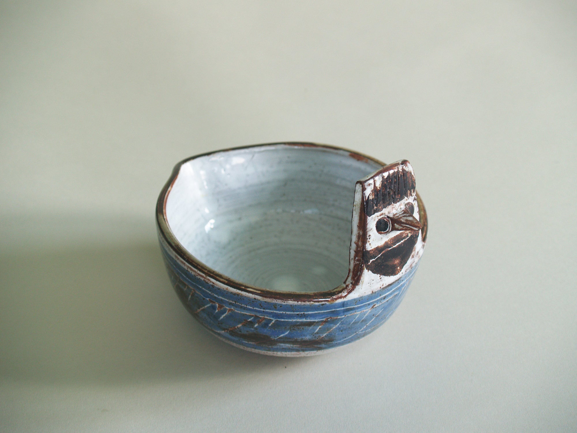 Coupe zoomorphe de Michel Barbier, France (vers 1958)..Zoomorphic Bowl by Michel Barbier, France (circa 1958)