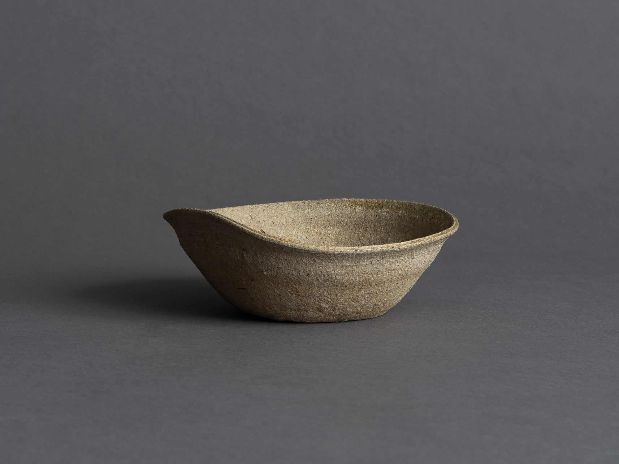 Rare bol à thé yamachawan, Japon (Époque de Heian à Kamakura)..Rare Yamachawan tea bowl, Japan (Heian to Kamakura Period)