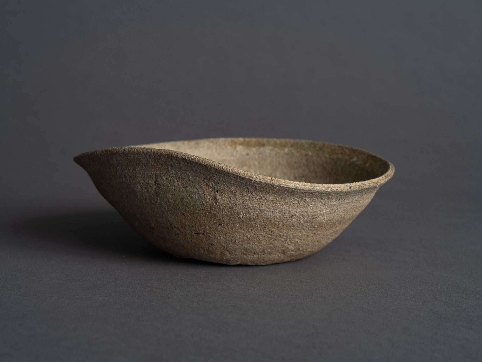 Rare bol à thé yamachawan, Japon (Époque de Heian à Kamakura)..Rare Yamachawan tea bowl, Japan (Heian to Kamakura Period)