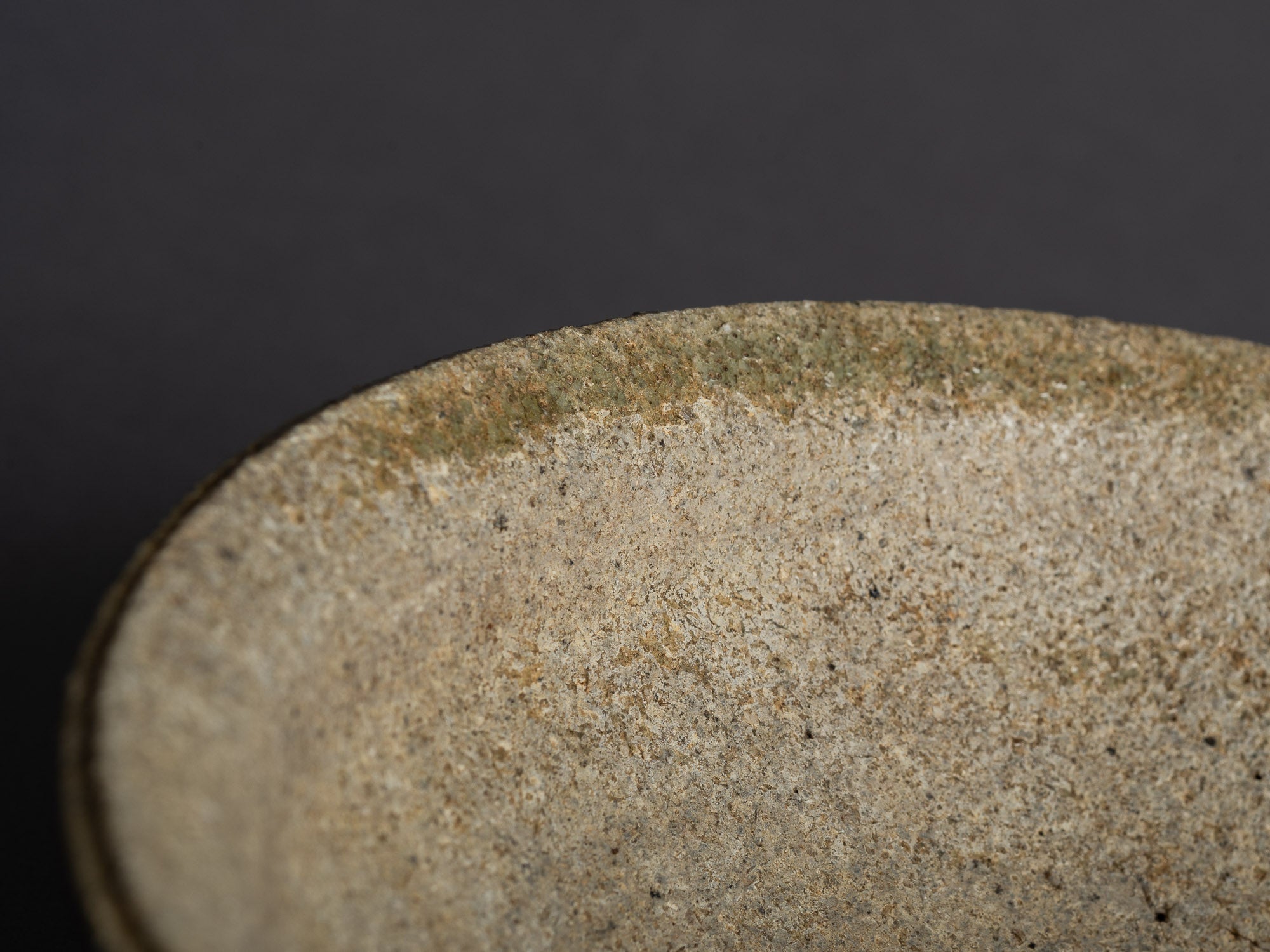 Rare bol à thé yamachawan, Japon (Époque de Heian à Kamakura)..Rare Yamachawan tea bowl, Japan (Heian to Kamakura Period)