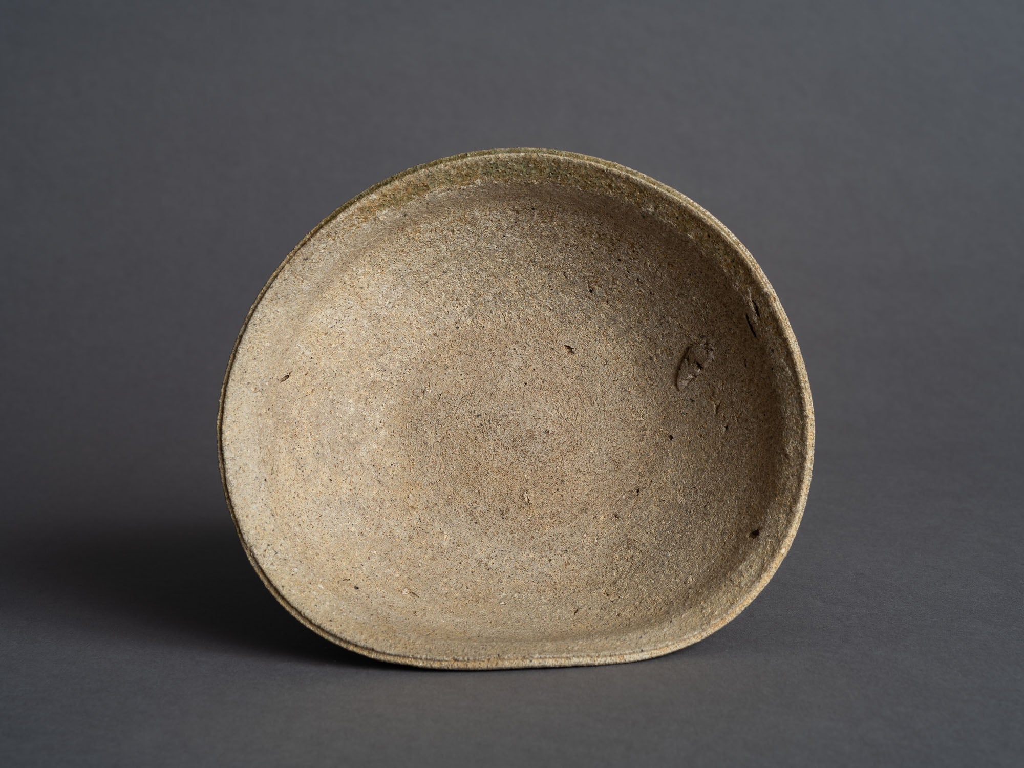 Rare bol à thé yamachawan, Japon (Époque de Heian à Kamakura)..Rare Yamachawan tea bowl, Japan (Heian to Kamakura Period)