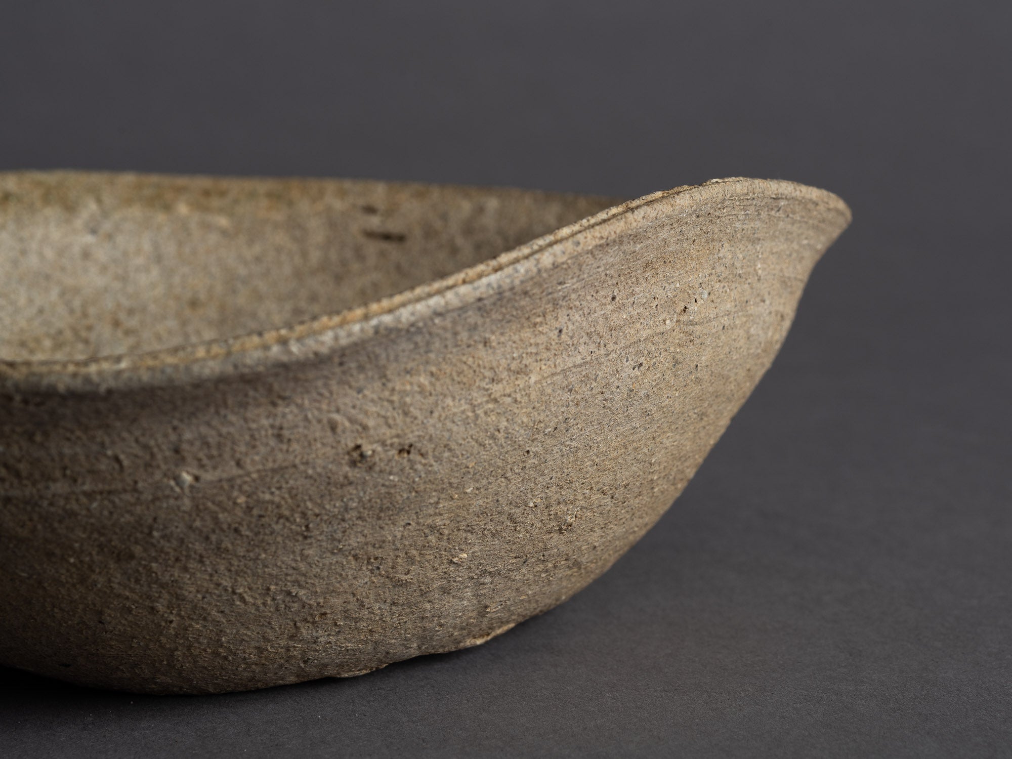 Rare bol à thé yamachawan, Japon (Époque de Heian à Kamakura)..Rare Yamachawan tea bowl, Japan (Heian to Kamakura Period)