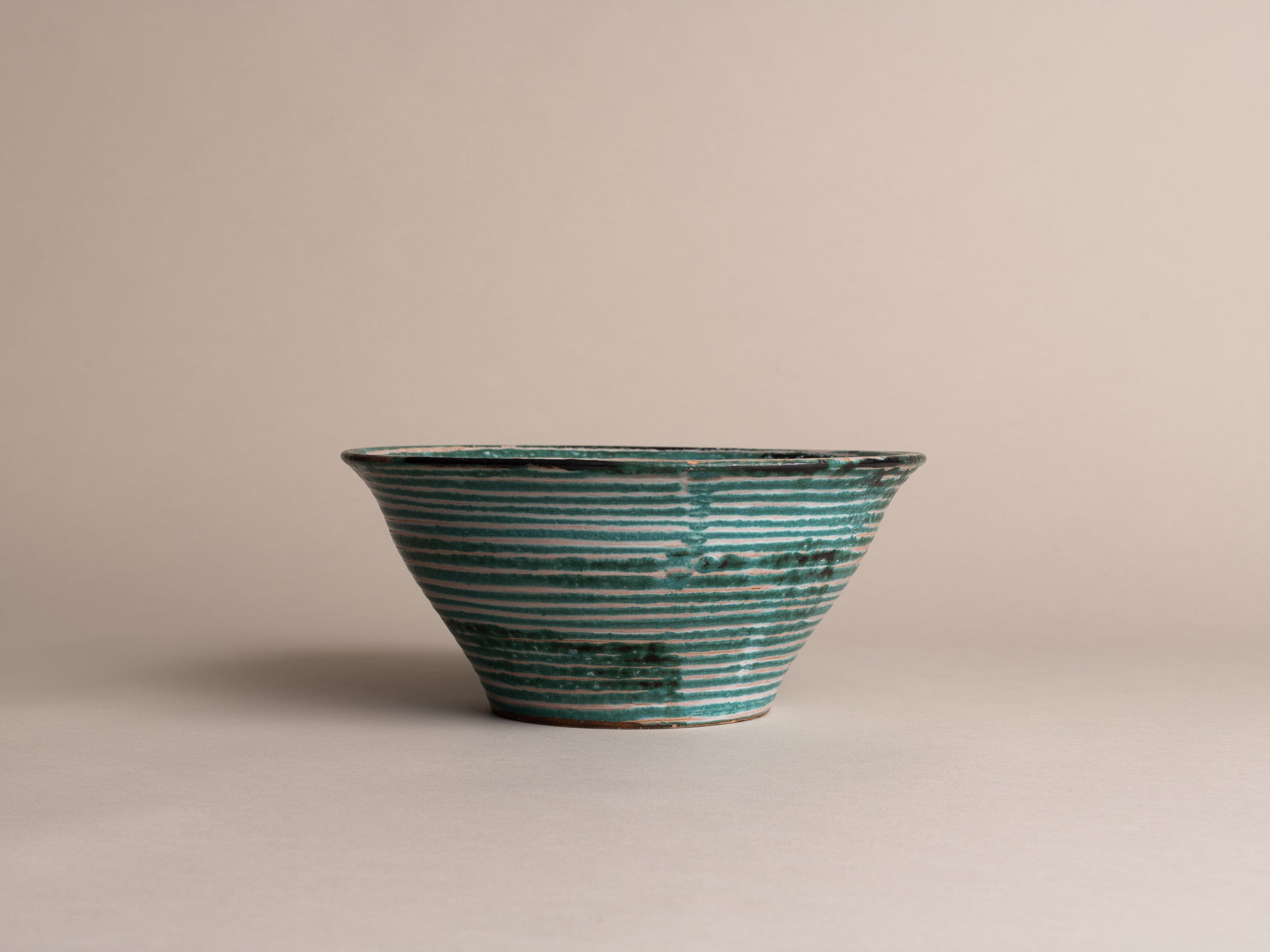 Coupe de Robert Picault, France (vers 1948)..Large Bowl by Robert Picault, France (circa 1948)