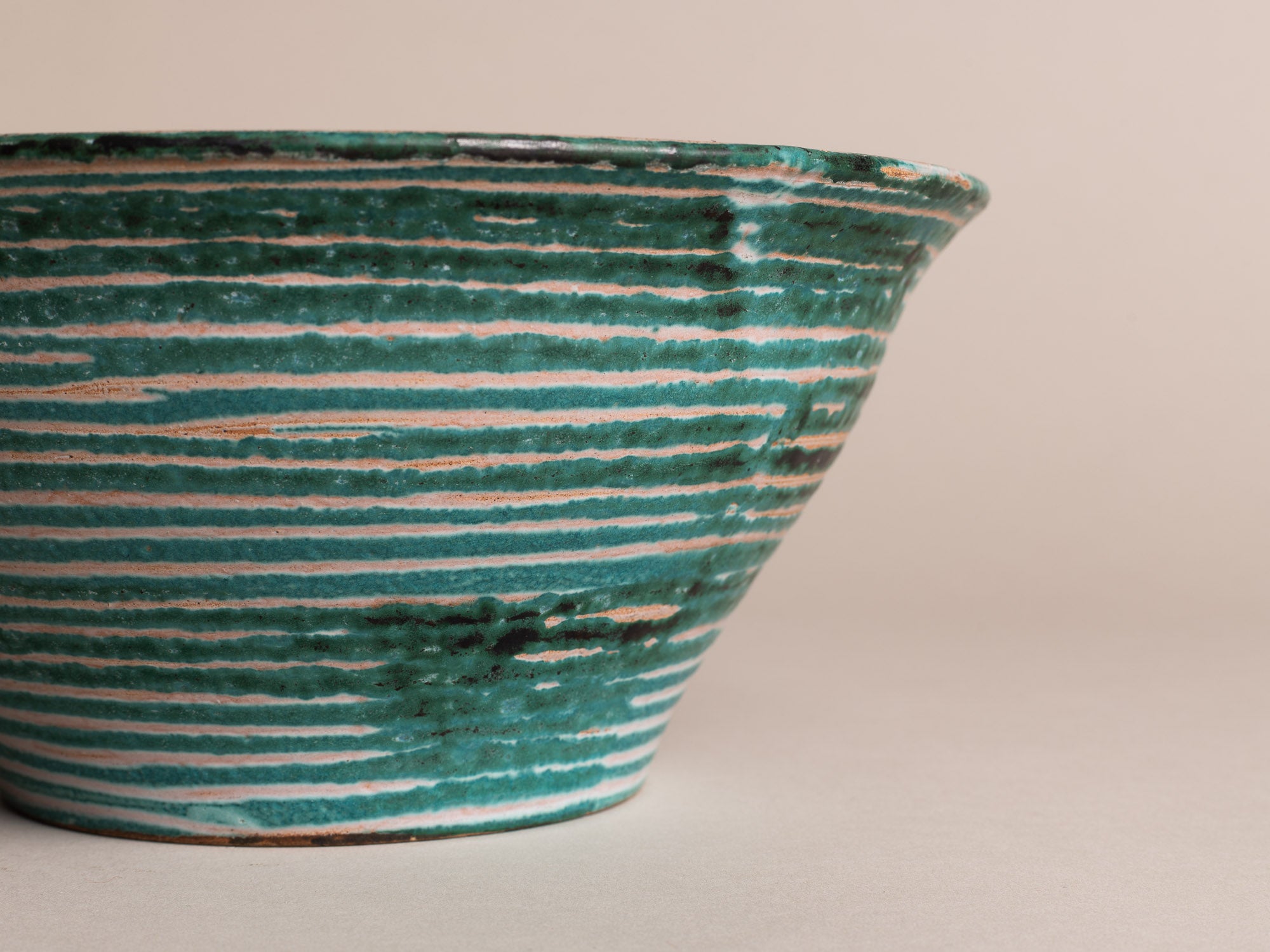 Coupe de Robert Picault, France (vers 1948)..Large Bowl by Robert Picault, France (circa 1948)
