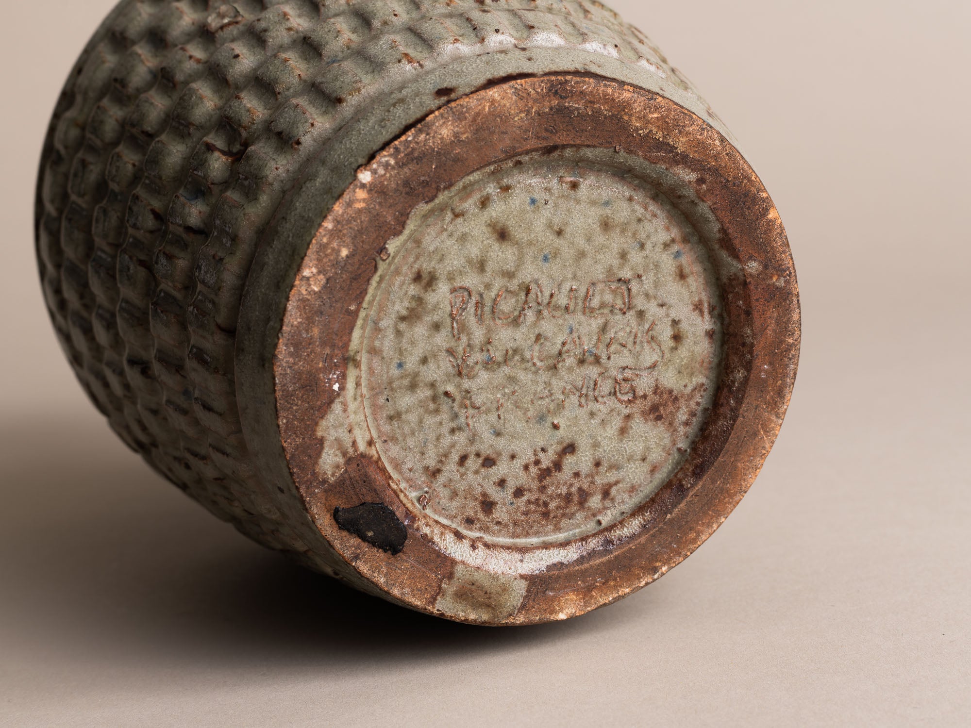 Rare vase en grès de Robert Picault, France (vers 1960)..Rare stoneware vase by Robert Picault, France (circa 1960)