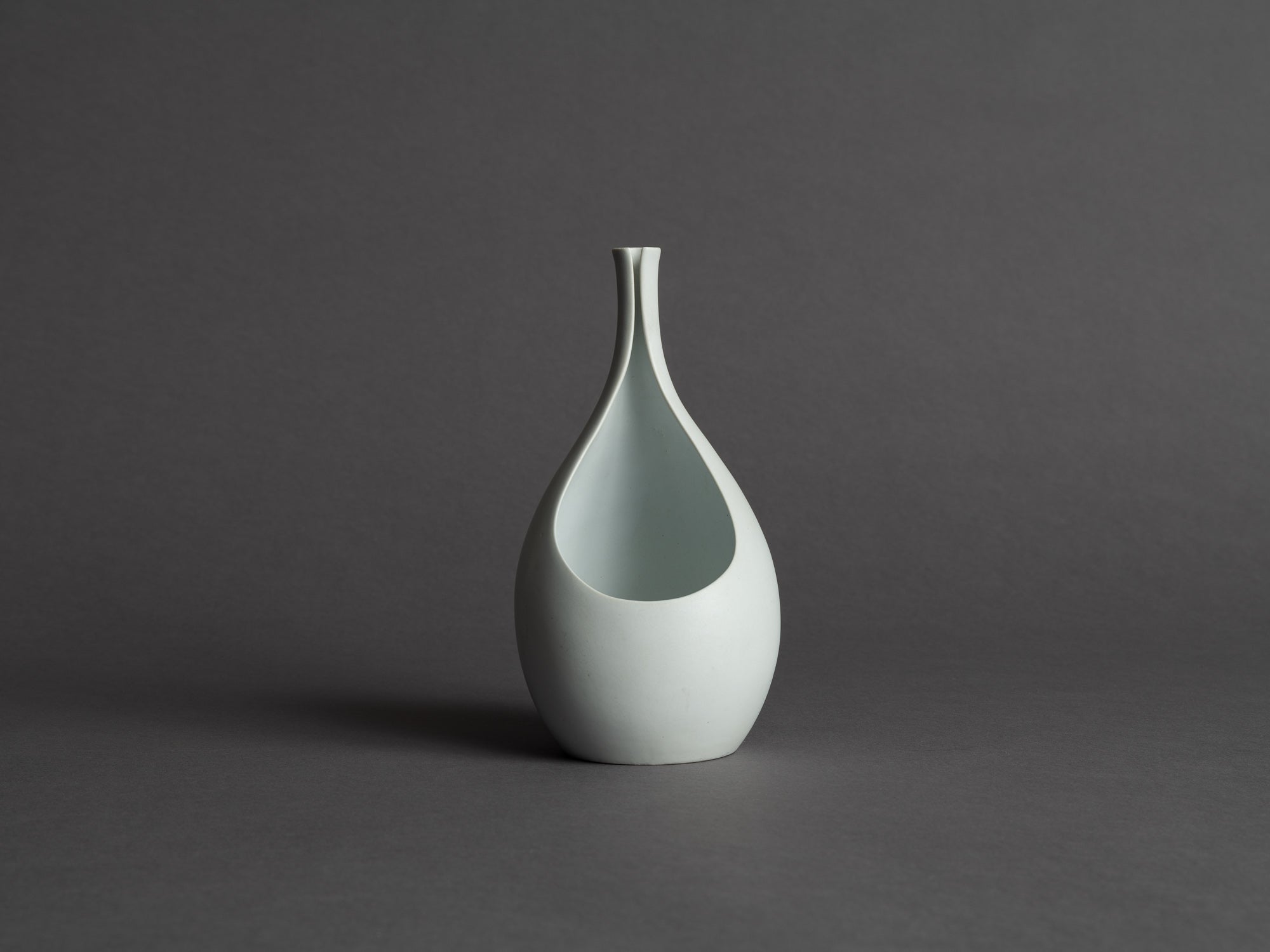 Vase Pungo de Stig Lindberg pour Gustavsberg, Suède (vers 1955)..Pungo Vase by Stig Lindberg for Gustavsberg, Sweden (circa 1955)