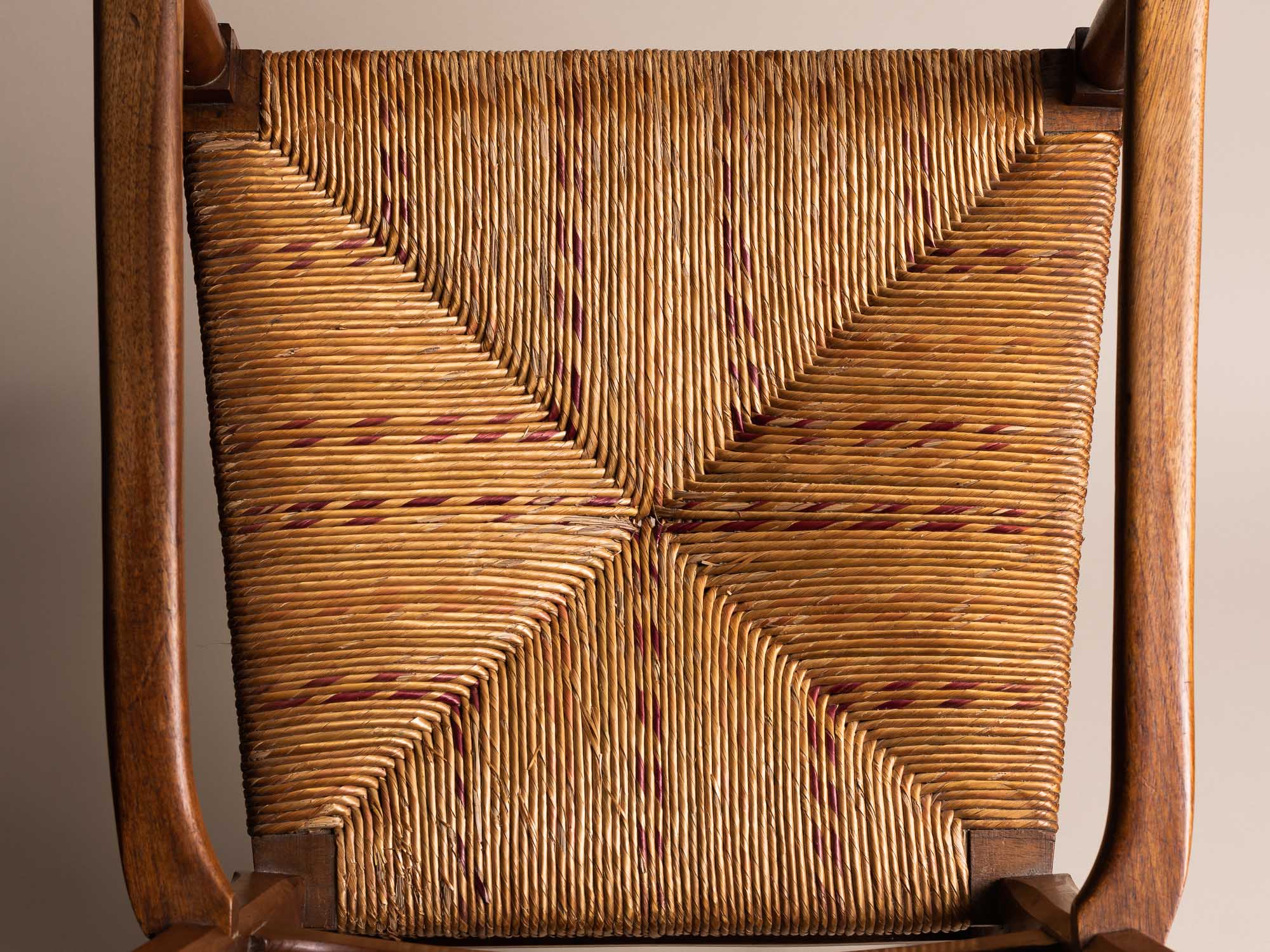 Fauteuil Arts & Crafts E.G. Punnett pour William Birch, Angleterre (vers 1890)..E.G. Punnett Arts & Crafts Armchair for William Birch, England (circa 1890)