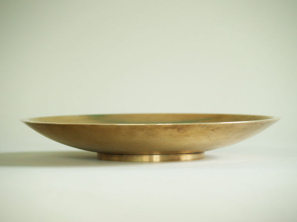 Coupe en bronze Model 1773 de Just Andersen, Danemark (vers 1930)..Large bronze vessel Model 1773 by Just Andersen, Denmark (ca. 1930)