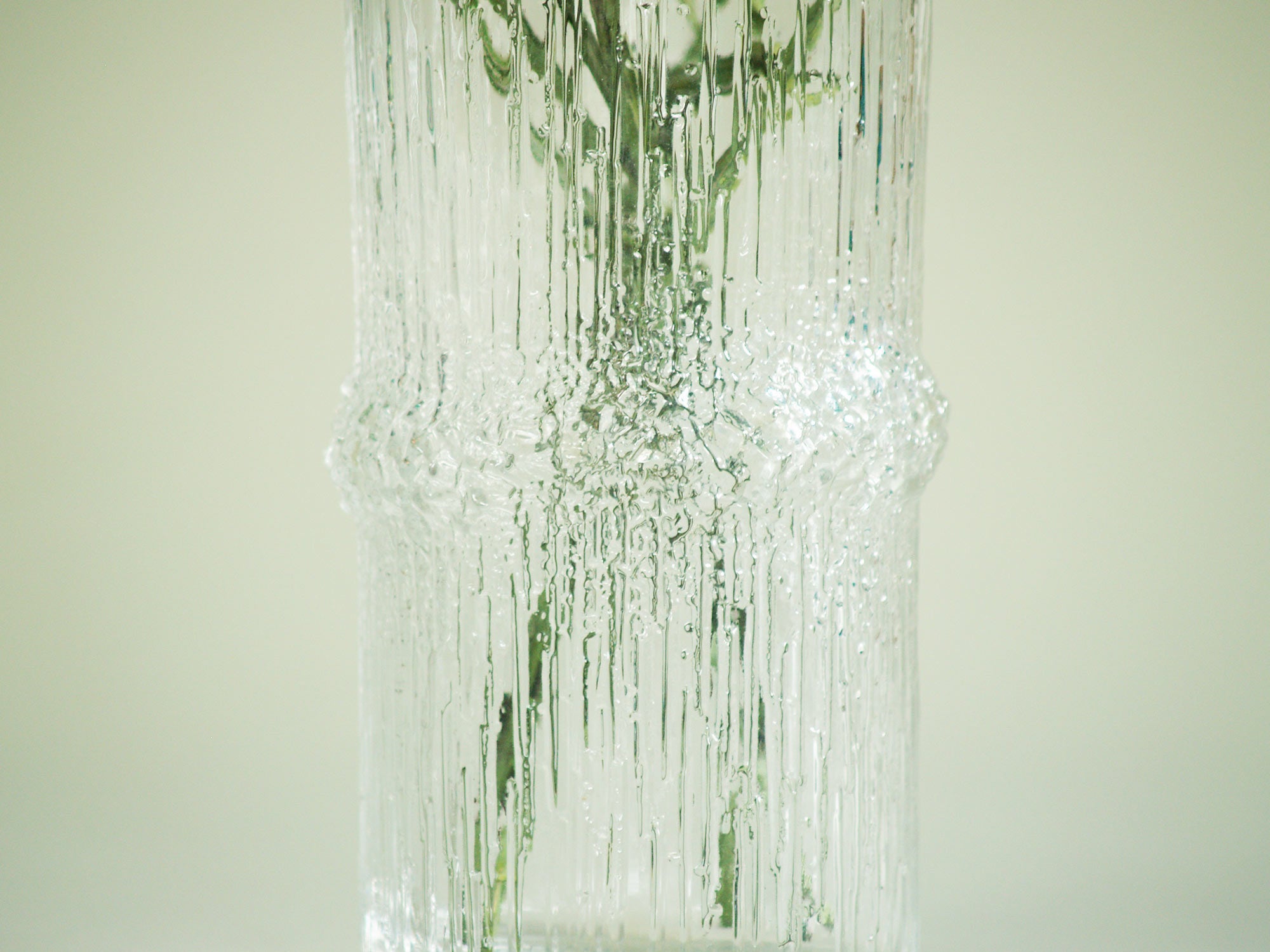 Vase Niva de Tapio Wirkkala pour Iittala, Finlande (1971)..Vase Niva by Tapio Wirkkala for Iittala, Finland (1971)