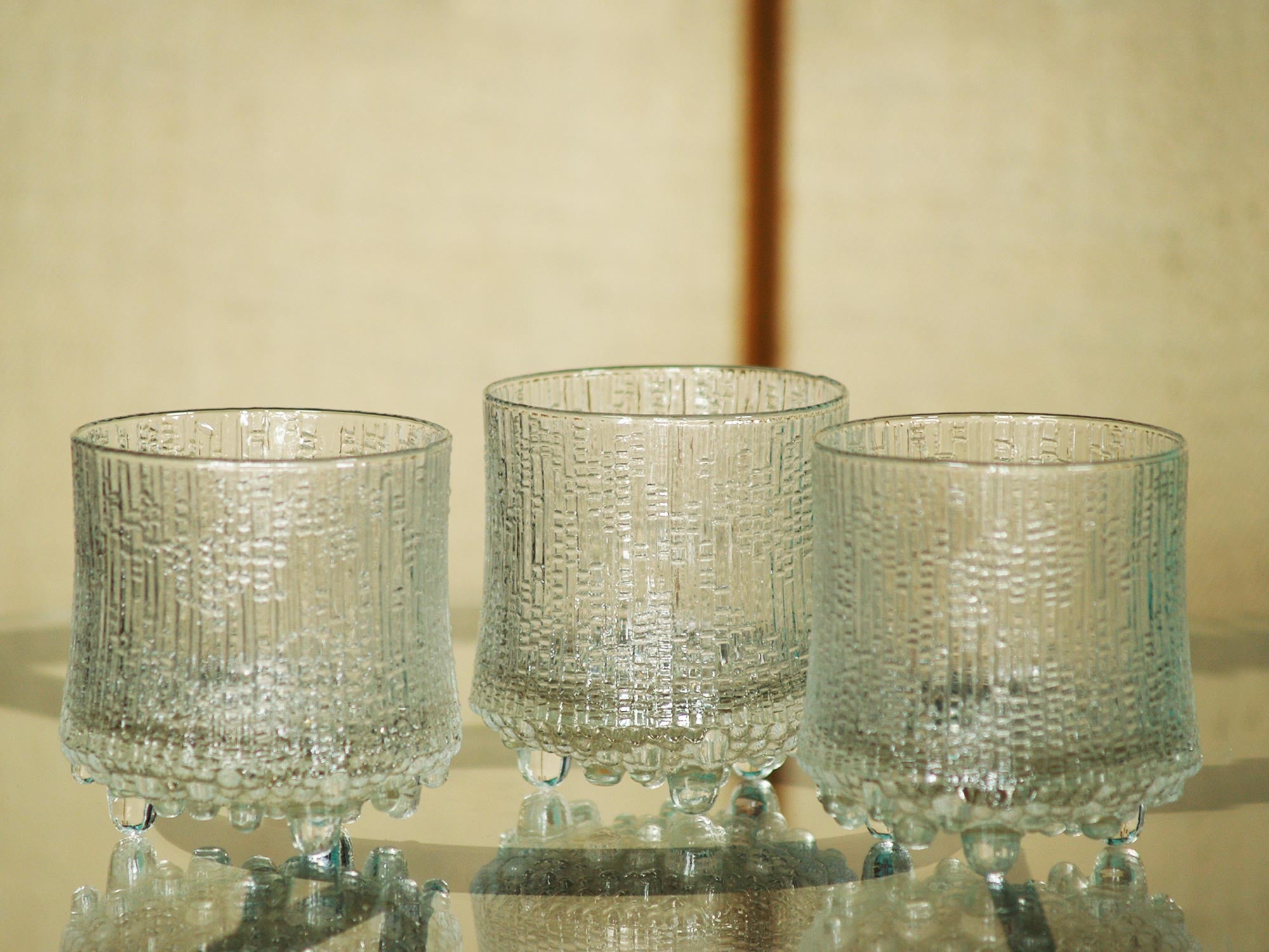 Service de verres Ultima Thule de Tapio Wirkkala pour Iittala, Finlande (vers 1968)..Ultima Thule glasses set by Tapio Wirkkala for Iittala, Finland (circa 1968)