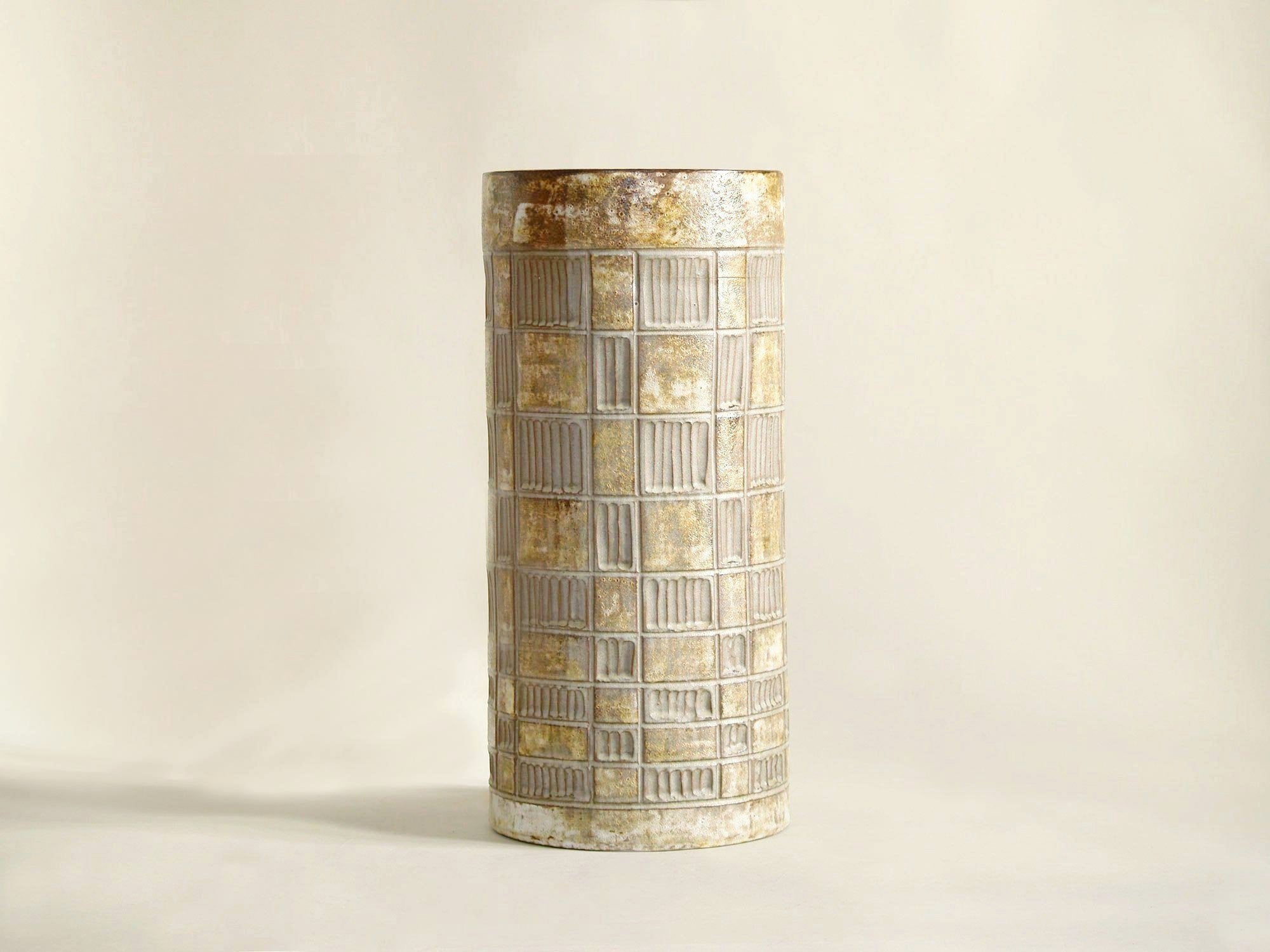 Rare et monumental vase de parquet d'Alexandre Kostanda, France (vers 1960)..Huge outsanding floor vase by Alexandre Kostanda, France (circa 1960)