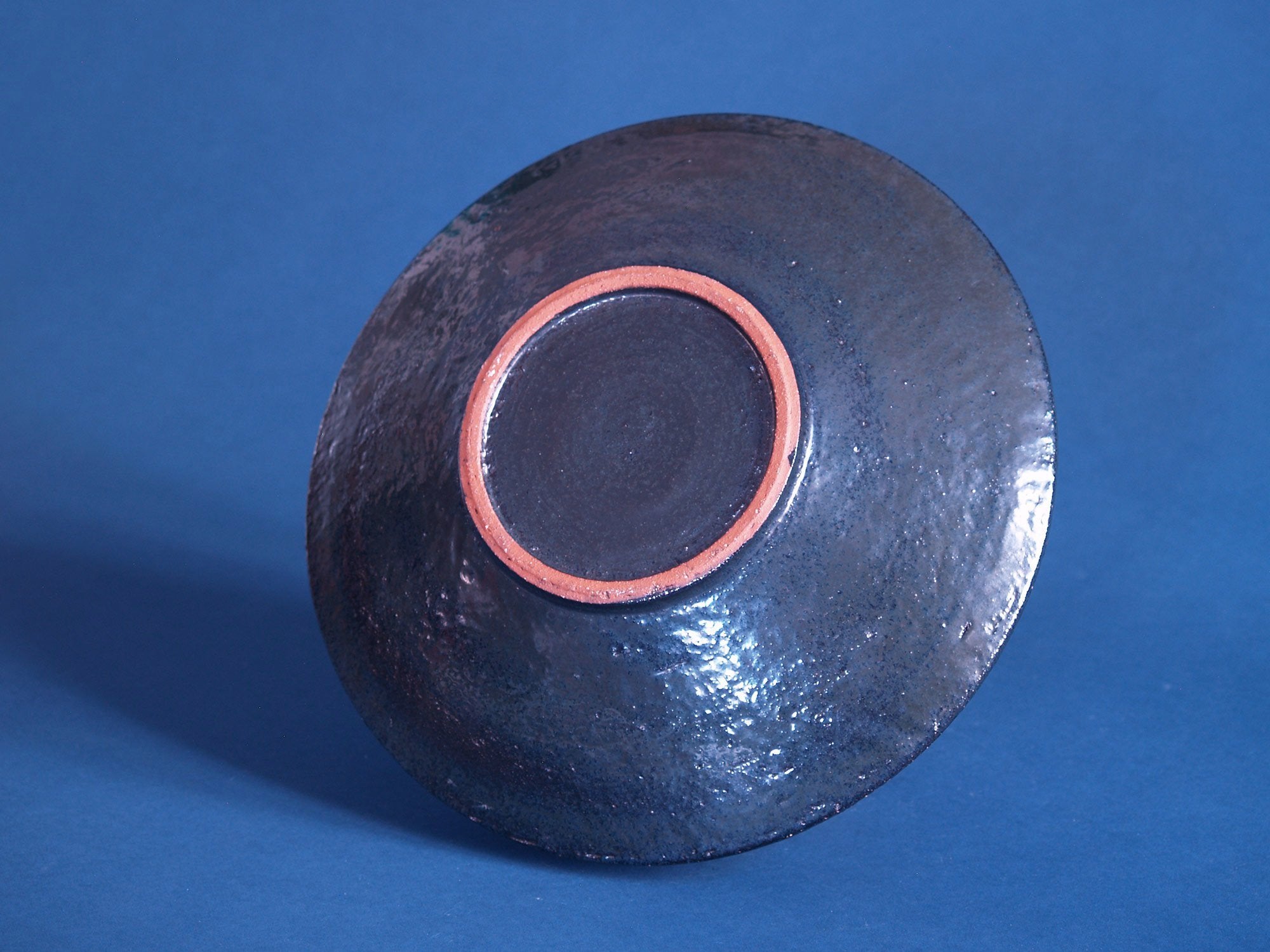 Grande coupe de Rogier Vandeweghe pour Amphora, Belgique (vers 1963)..Huge bowl by Rogier Vandeweghe for Amphora, Belgium (circa 1963)