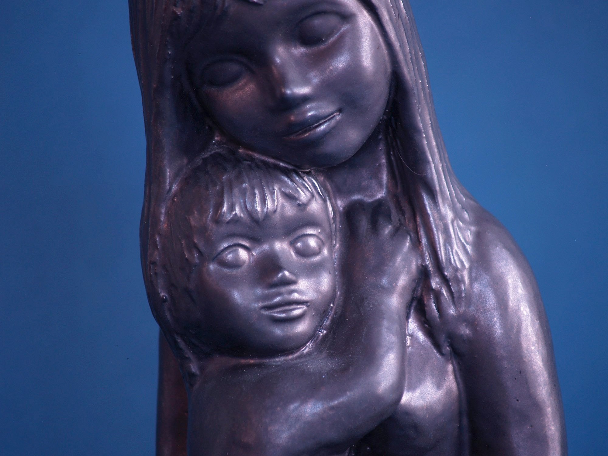 "Maternité" Sculpture par Emiel Laskaris, Belgique (vers 1965)..Outstanding Maternity sculpture by Emiel Laskaris, Belgium (circa 1965)
