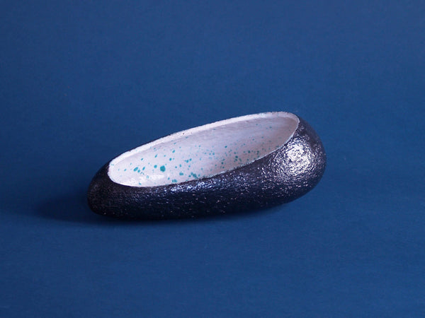 Large coupe biomorphique de Hugo de Putter & Ria Blansaer pour Hugria, Belgique (vers 1963)..Large biomorphic bowl by Hugo de Putter & Victoria Blansaer for Hugria, Belgium (circa 1963)