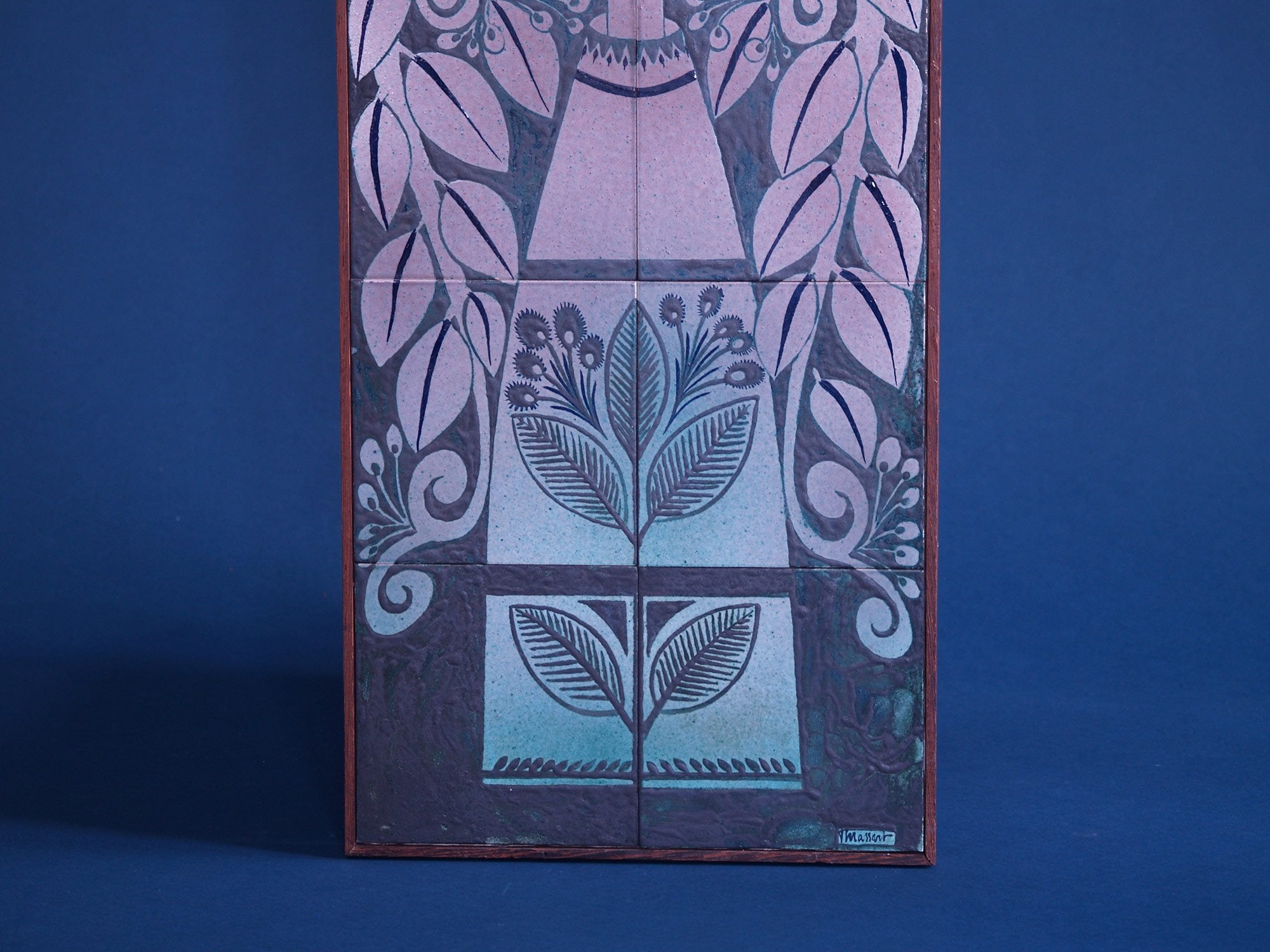 "Flore", exceptionnel tableau céramique de Fernande Massart pour la Maîtrise de Nimy, Belgique (vers 1948).."Flora", exceptional ceramic Panel by Fernande Massart for La Maîtrise de Nimy, Belgium (circa 1948)