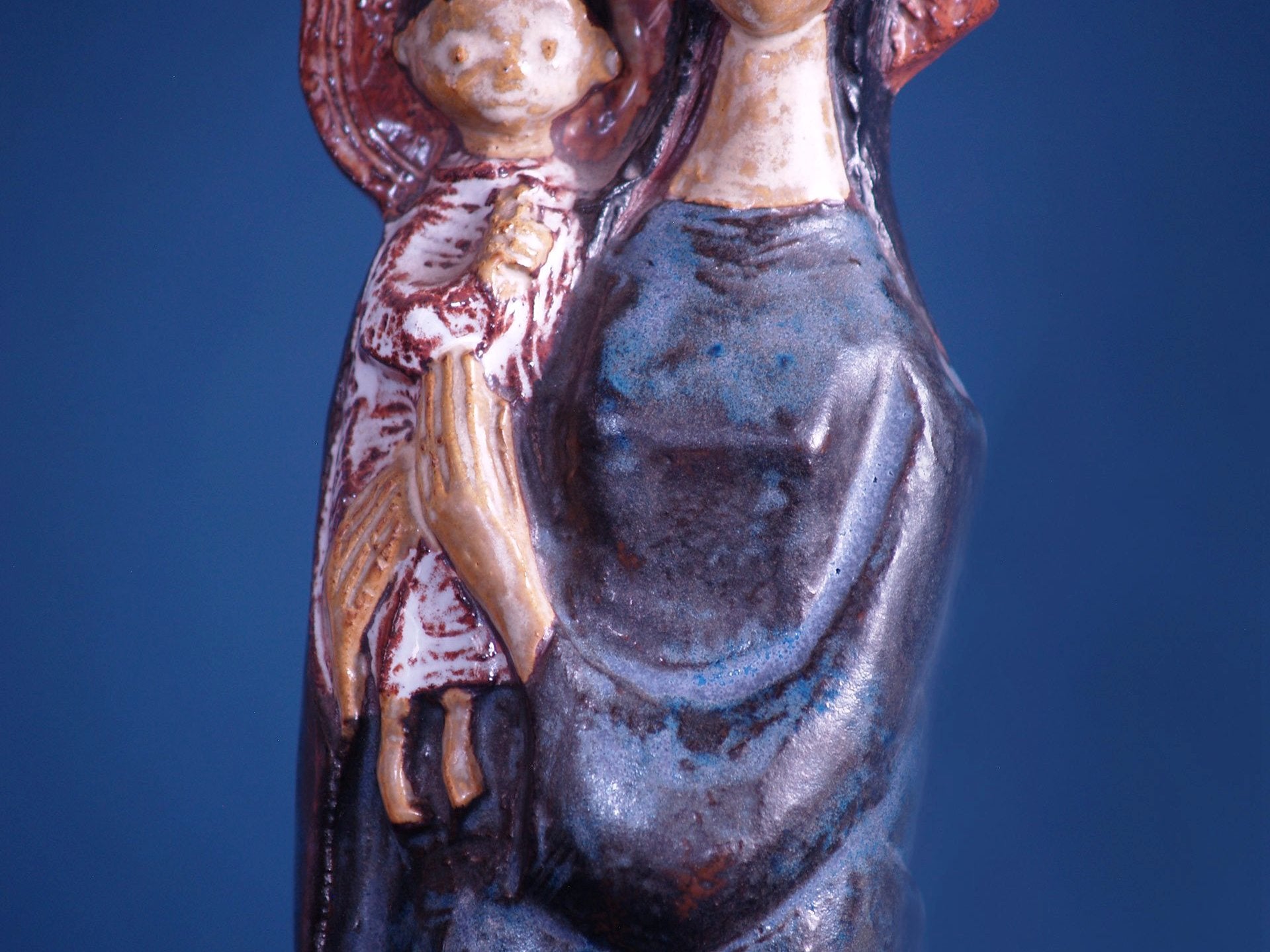 Plaque murale "Vierge à l'enfant" d'Élie Van Damme pour Amphora, Belgique (vers 1965)..Wall ceramic panel "Madonna and child" by Elie Van Damme for Amphora, Belgium (circa 1965)