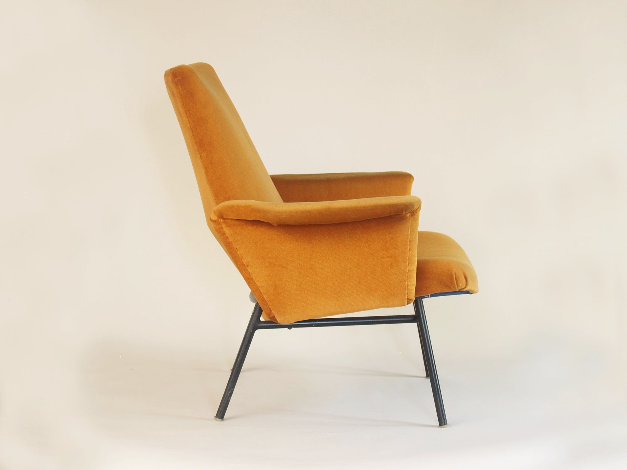 Paire de fauteuils SK660 par Pierre Guariche pour Steiner, France (1953)..Pair of SK660 chairs by Pierre Guariche for Steiner, France (1953)