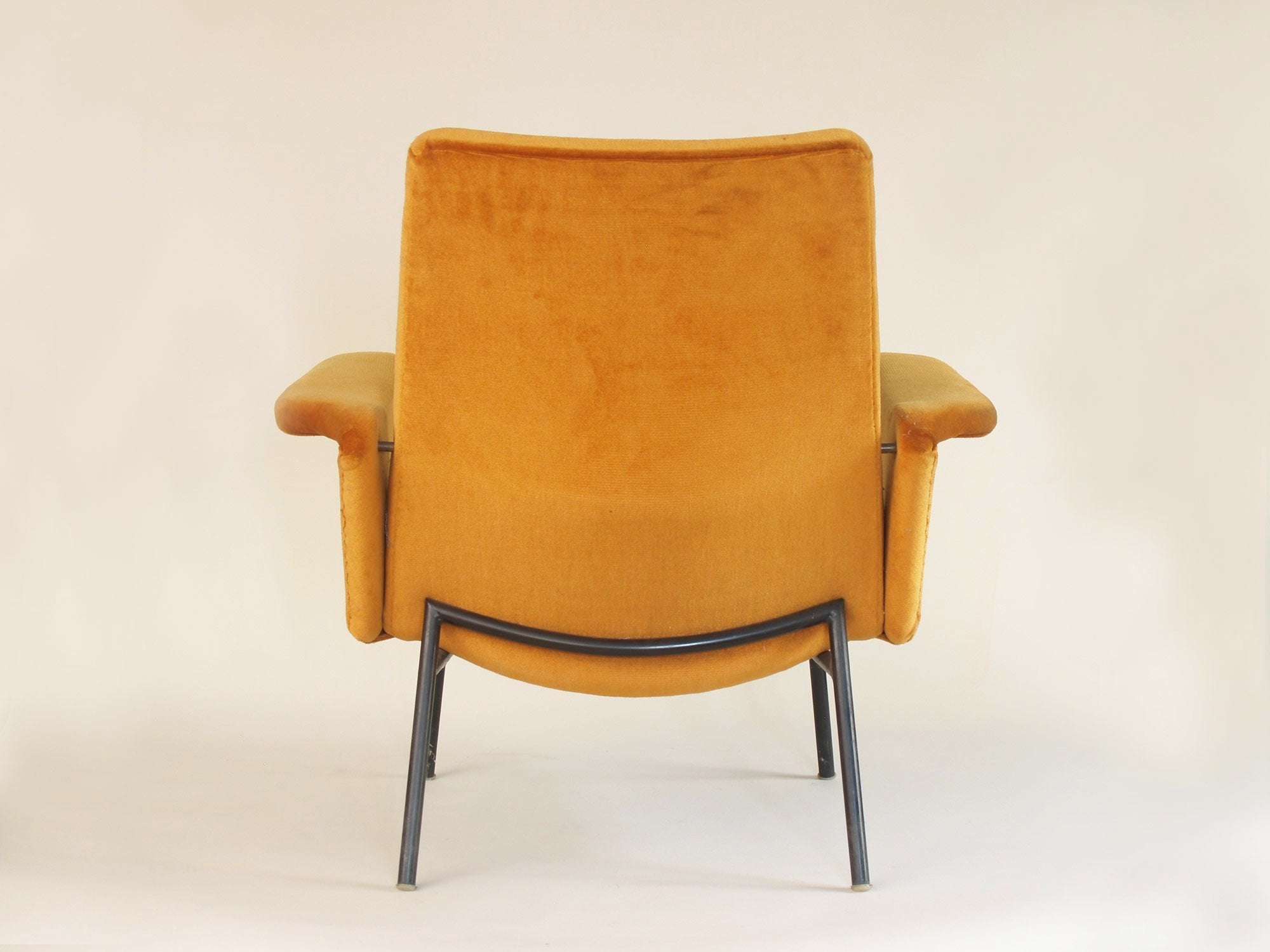 Paire de fauteuils SK660 par Pierre Guariche pour Steiner, France (1953)..Pair of SK660 chairs by Pierre Guariche for Steiner, France (1953)