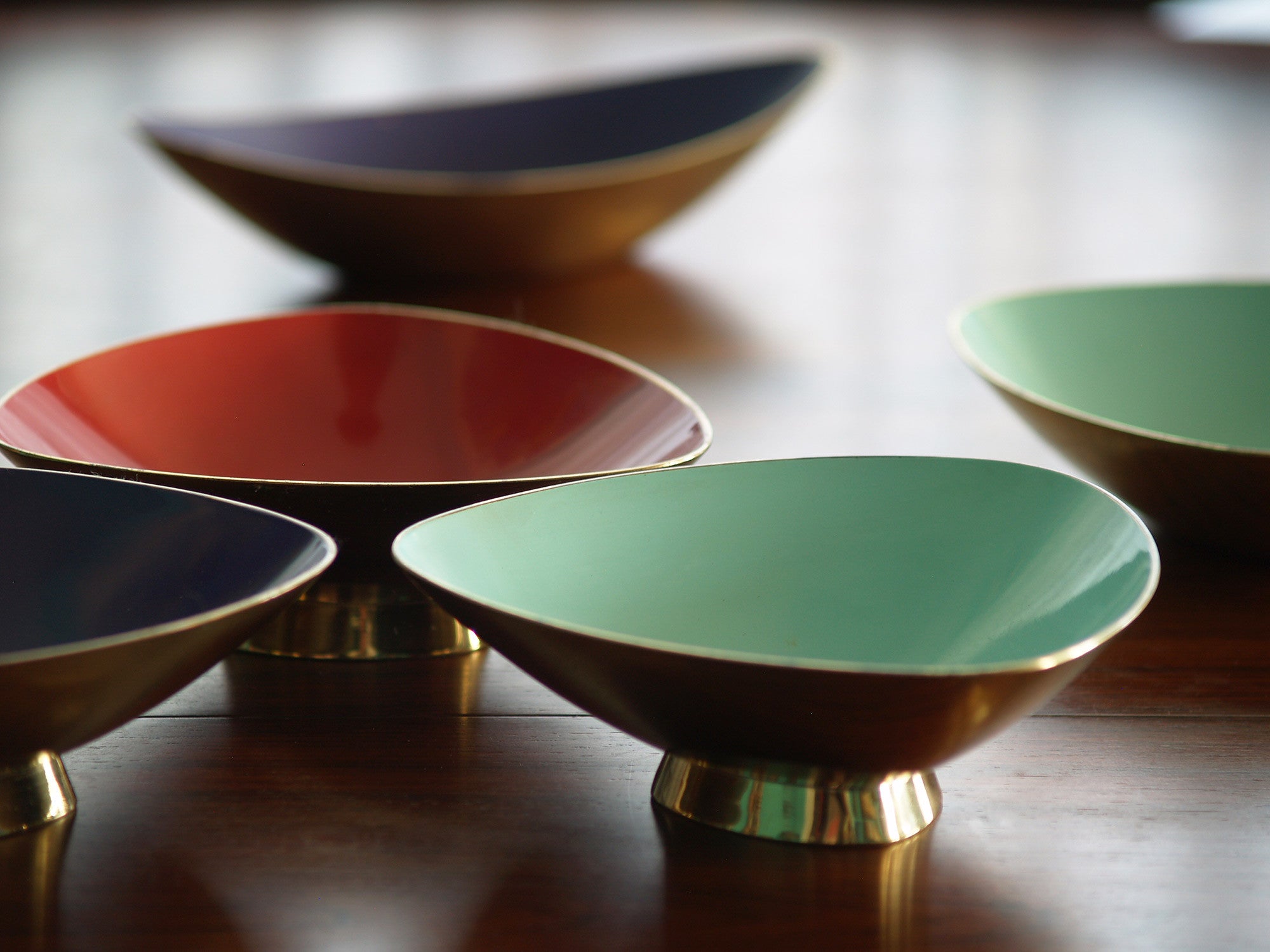 Ensemble de coupes de Gunnar Ander pour Ystad Metall, Suède (années 1950)..Set of Bowls by Gunnar Ander for Ystad Metall, Sweden (circa 1950)