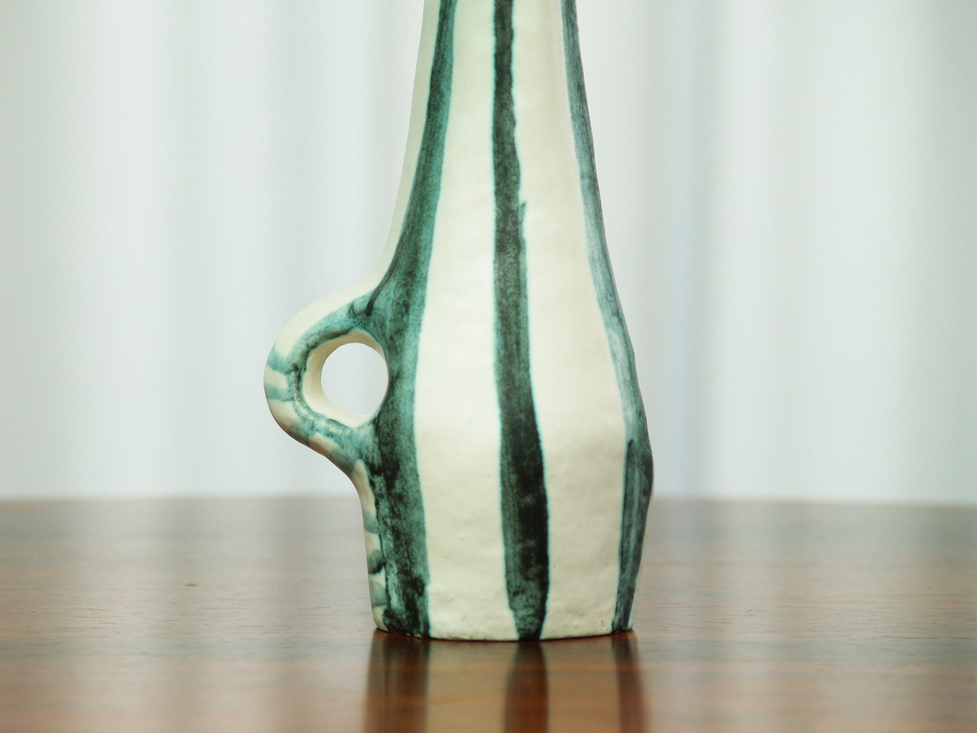 Vase&#x2011;bouteille de Jacques Blin et Jean Rustin, France (vers 1956)..Bottle&#x2011;Vase by Jacques Blin & Jean Rustin, France (circa 1956)