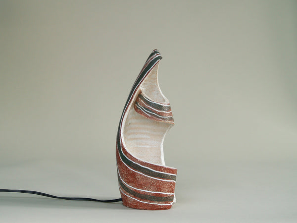 Lampe‑Sculpture des Potiers d'Accolay, France (vers 1957)..Sculptural lamp by Les Potiers d'Accolay, France (Circa 1957)