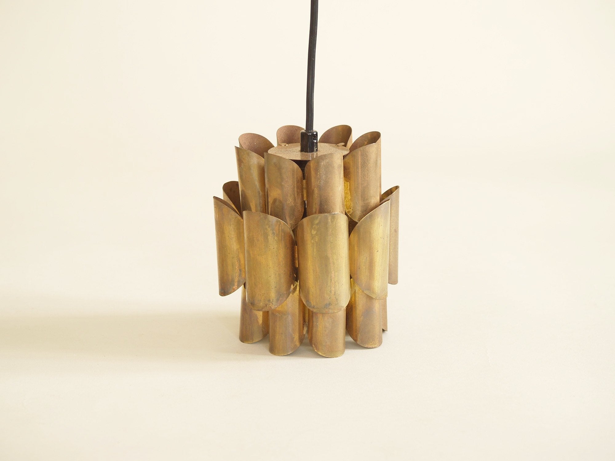 Paire de suspensions par Thorsten Orrling pour Hans-Agne Jakobsson, Suède (vers 1960)..Ceiling light set by Thorsten Orrling pour Hans-Agne Jakobsson, Sweden (circa 1960)