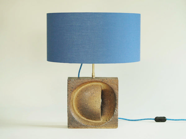 Lampe sculpturale de Pierre Digan et Janet Stedman, France (vers 1975)..Sculptural claustra lamp by Pierre Digan et Janet Stedman, France (circa 1975)