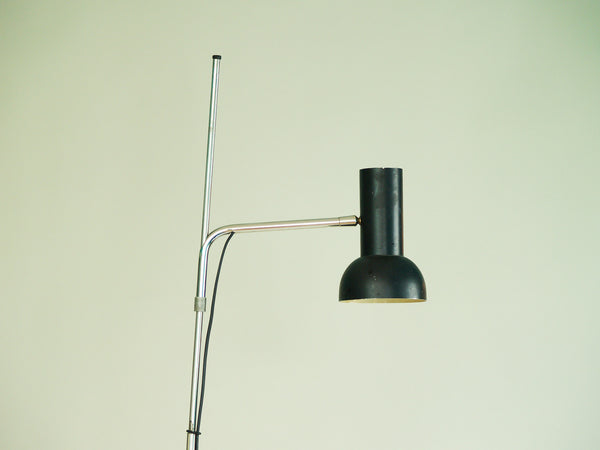 Lampadaire réglable / liseuse moderniste, France (vers 1960)..Modernist floor lamp, France (circa 1960)