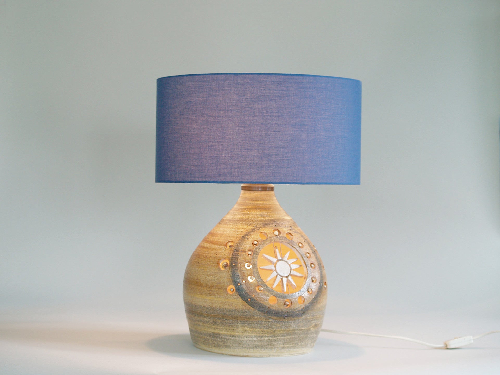 Lampe de Georges Pelletier, France (vers 1965)..Lamp by Georges Pelletier, France (circa 1965)
