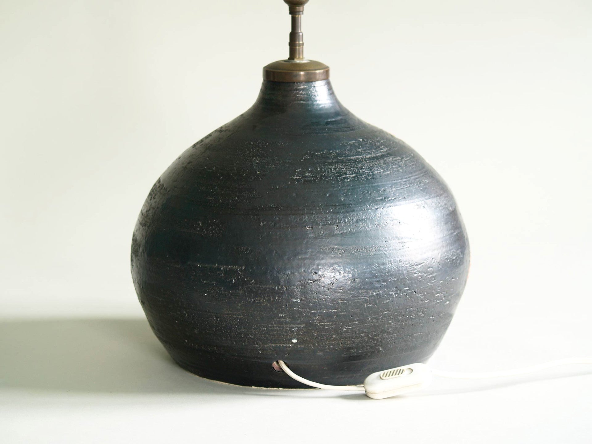 Lampe "géomancie", suiveur de Georges Pelletier, France (vers 1965)..Geomancy Lamp after Georges Pelletier, France (circa 1965)
