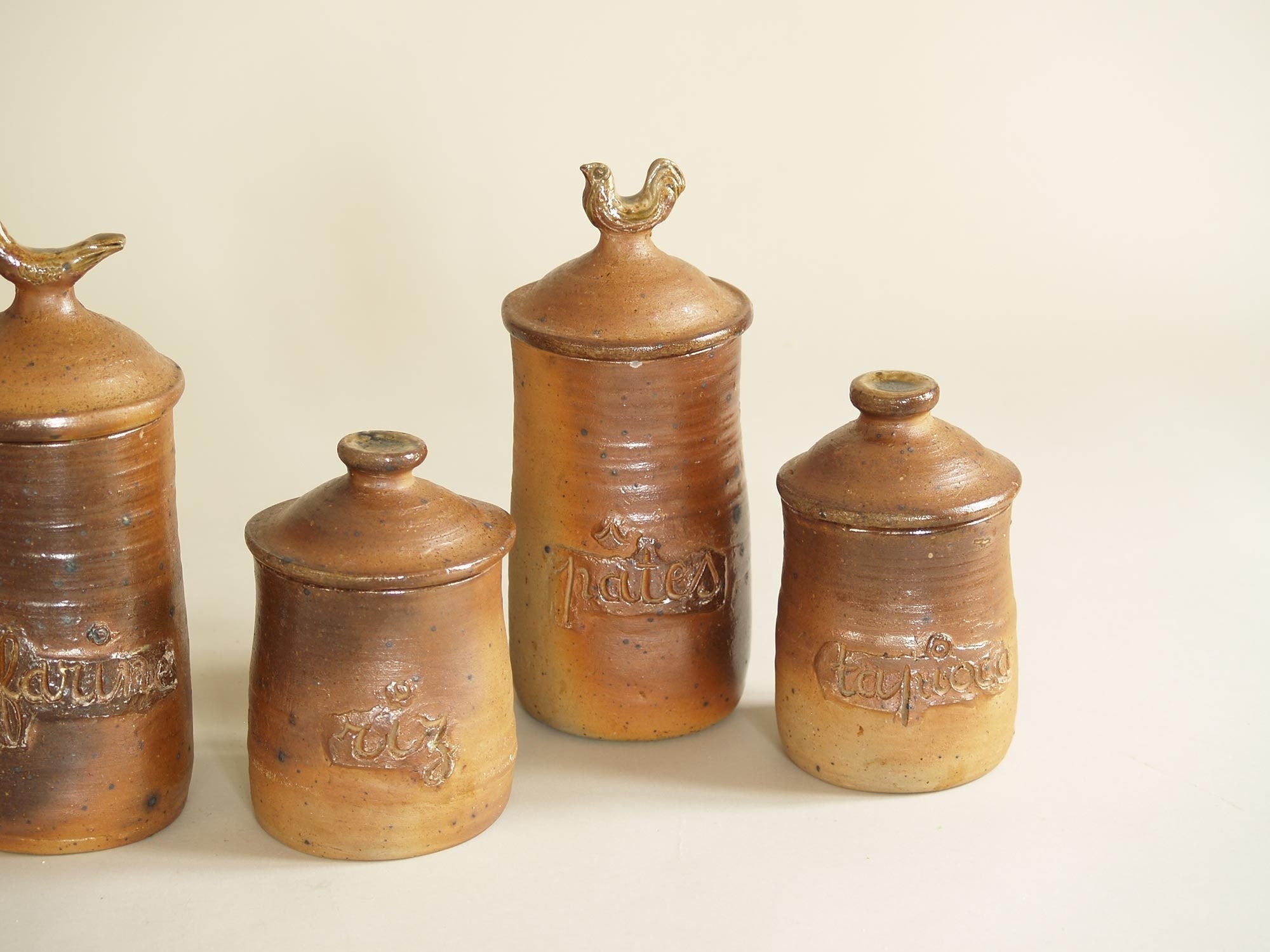 Ensemble de pots par Jean & Jacqueline Lerat, France (vers 1953)..Set of pots by Jean & Jacqueline Lerat, France (circa 1953)